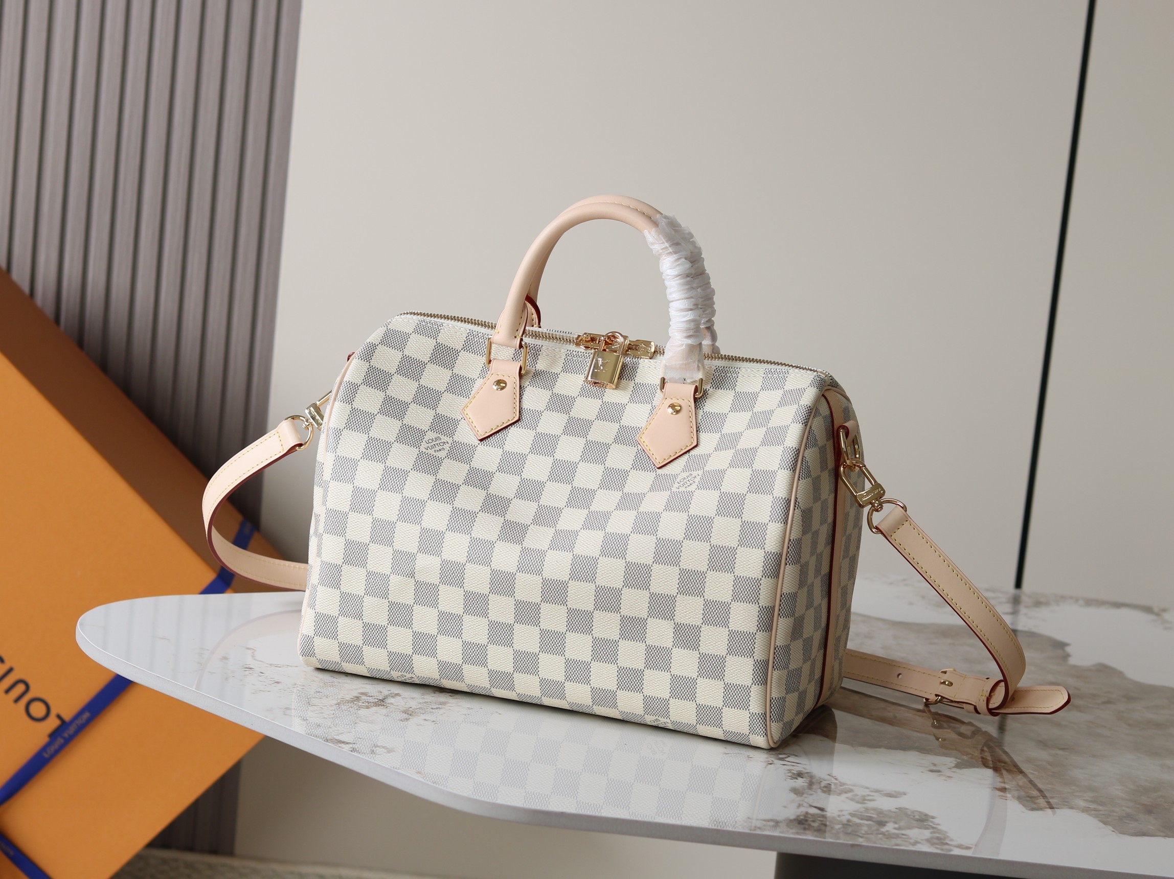 Louis Vuitton Basic Bag Canvas M-l-s