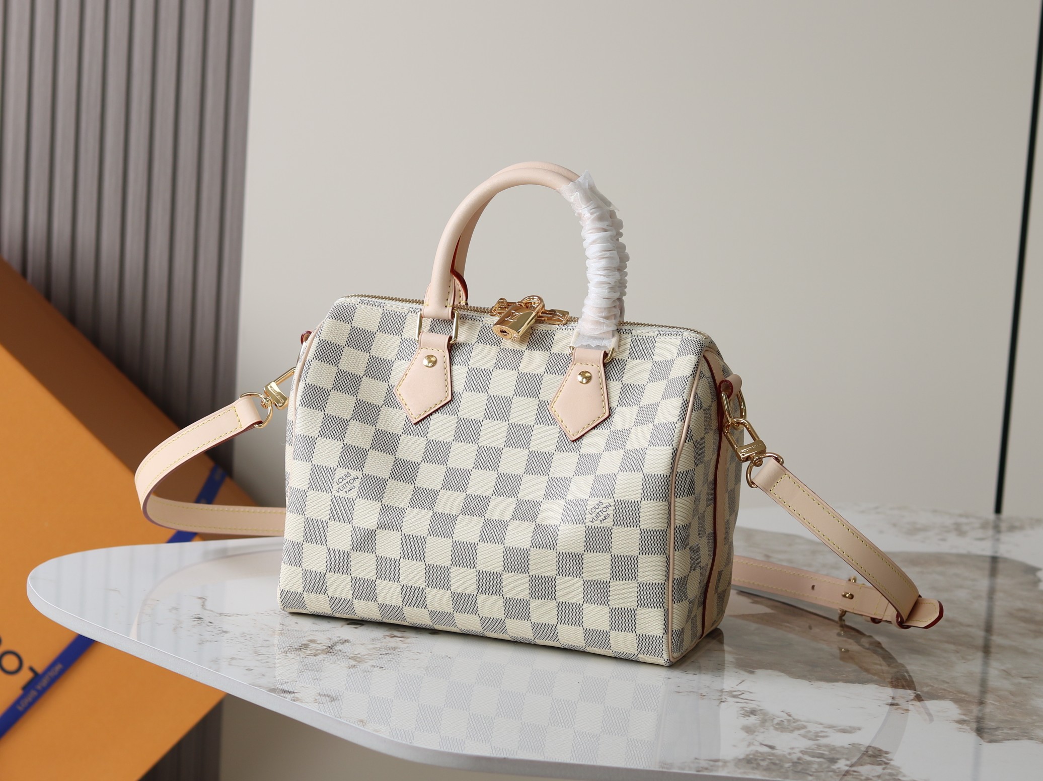 Louis Vuitton Basic Bag Canvas M-l-s