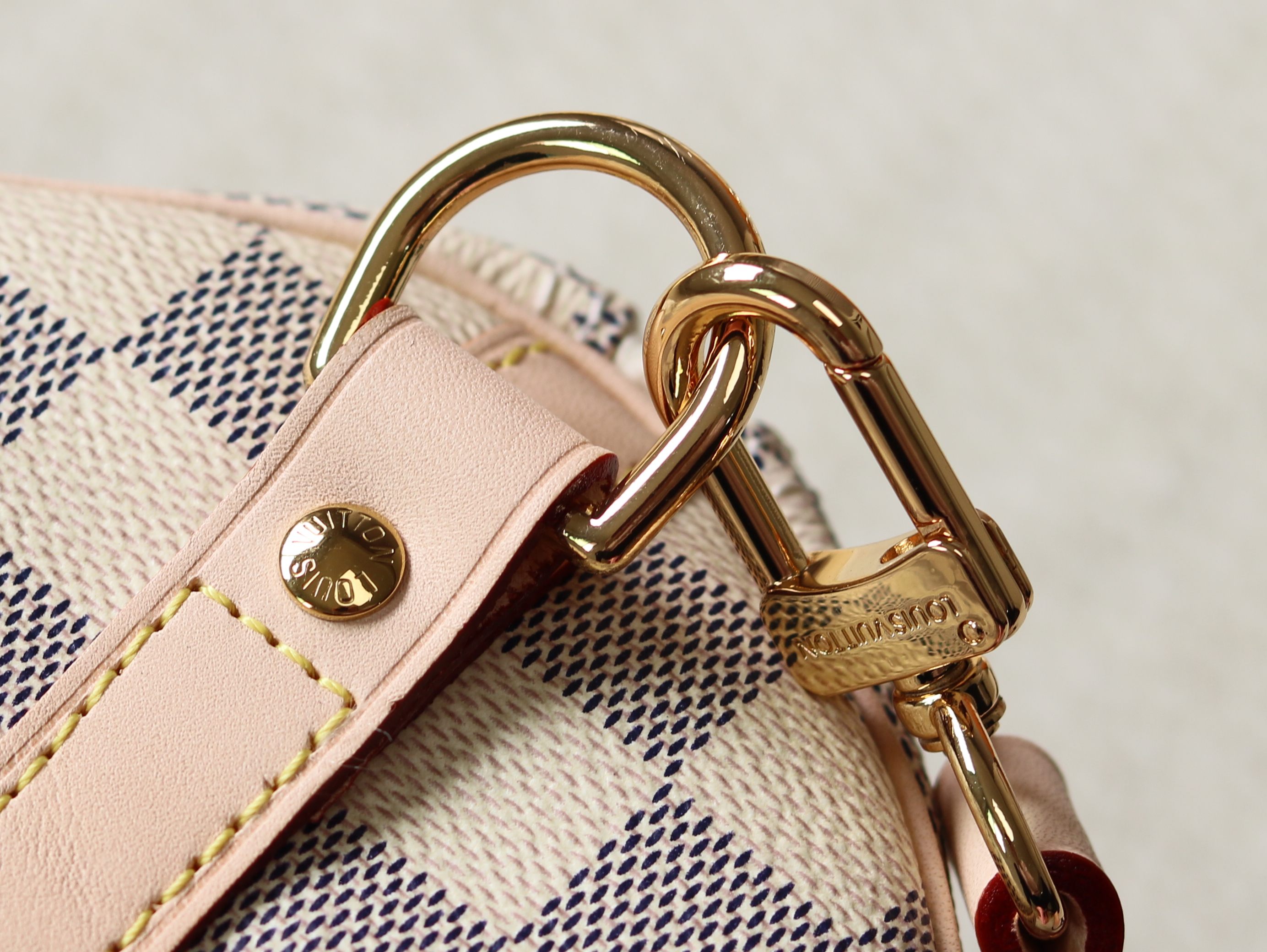 Louis Vuitton Basic Bag Canvas M-l-s