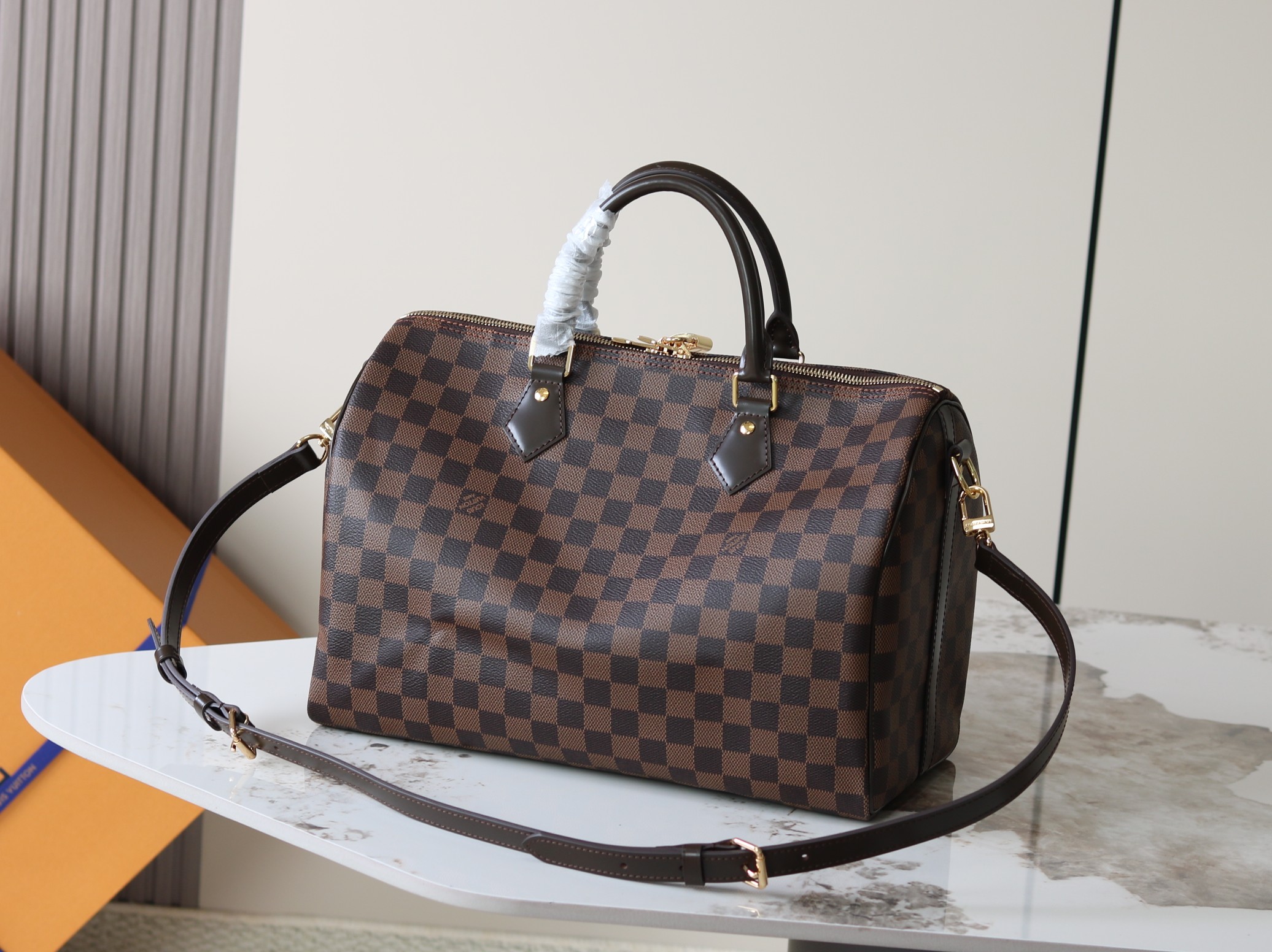 Louis Vuitton Basic Bag Canvas M-l-s