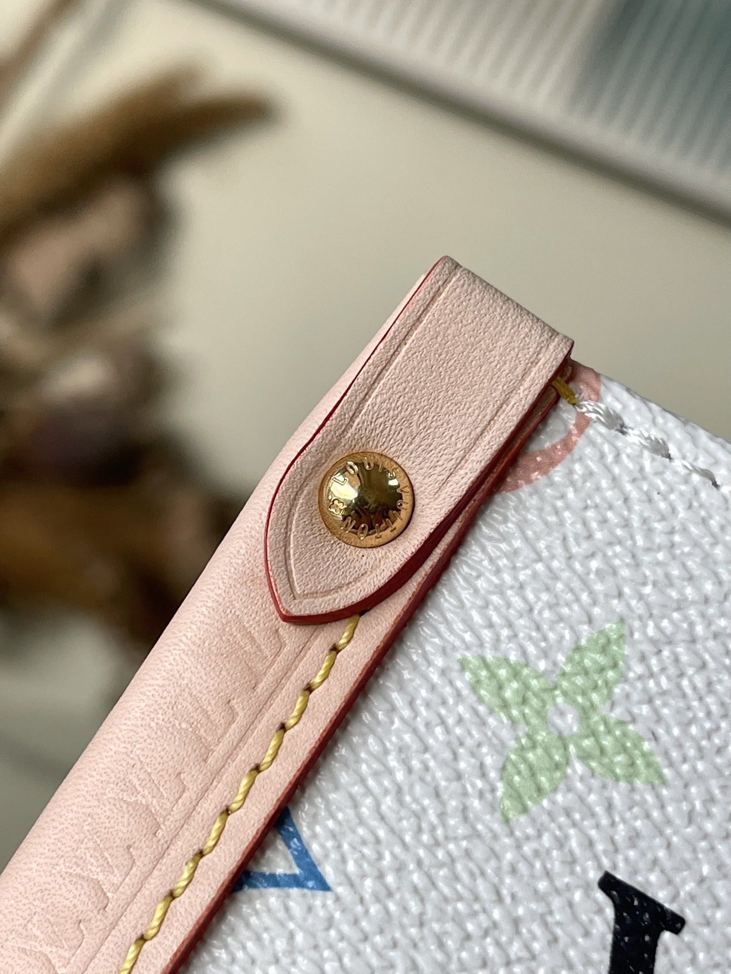 Louis Vuitton Basic Bag Cow Leather M-l