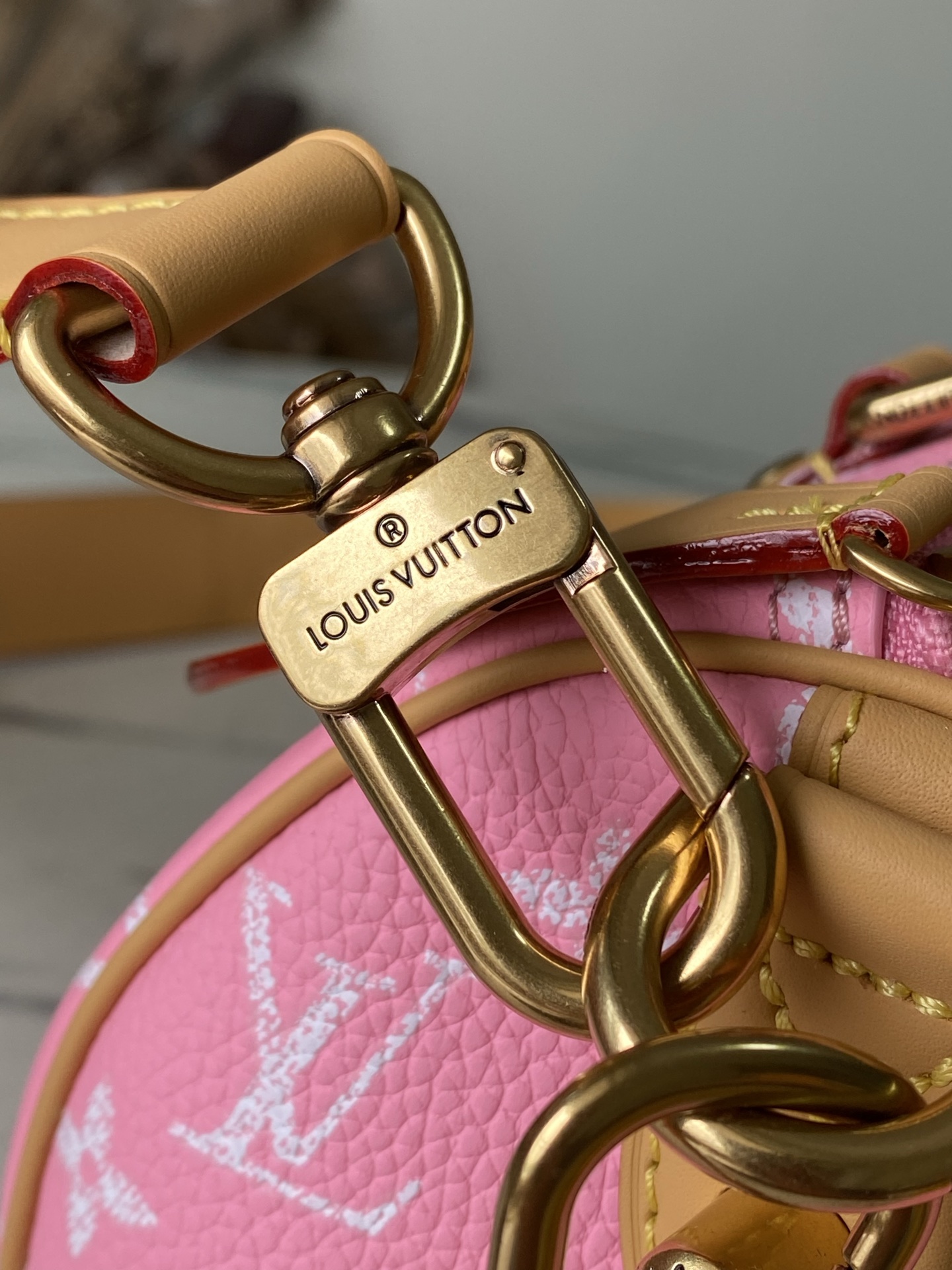 Louis Vuitton Basic Bag Cow Leather Pink M-l-s