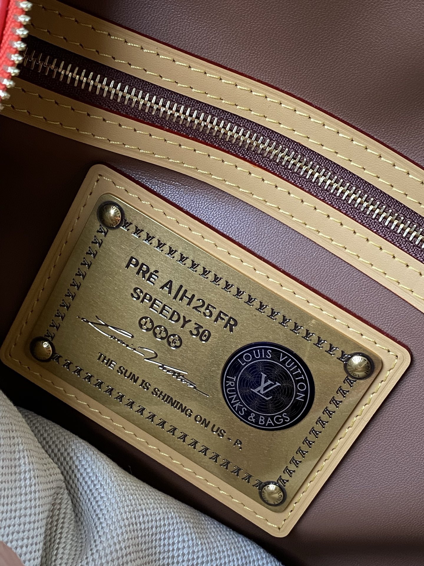 Louis Vuitton Basic Bag Cow Leather Red M-l-s