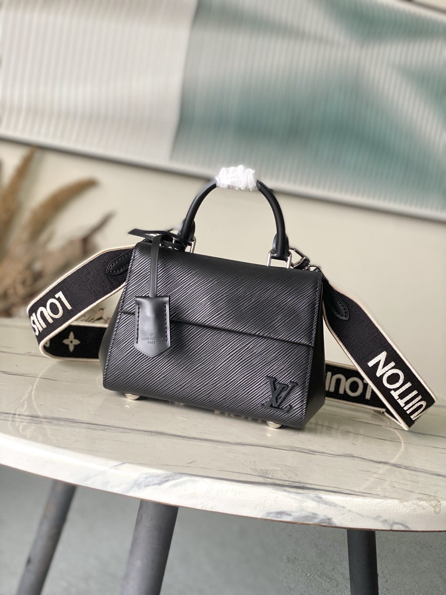 Louis Vuitton Basic Bag Black M-l