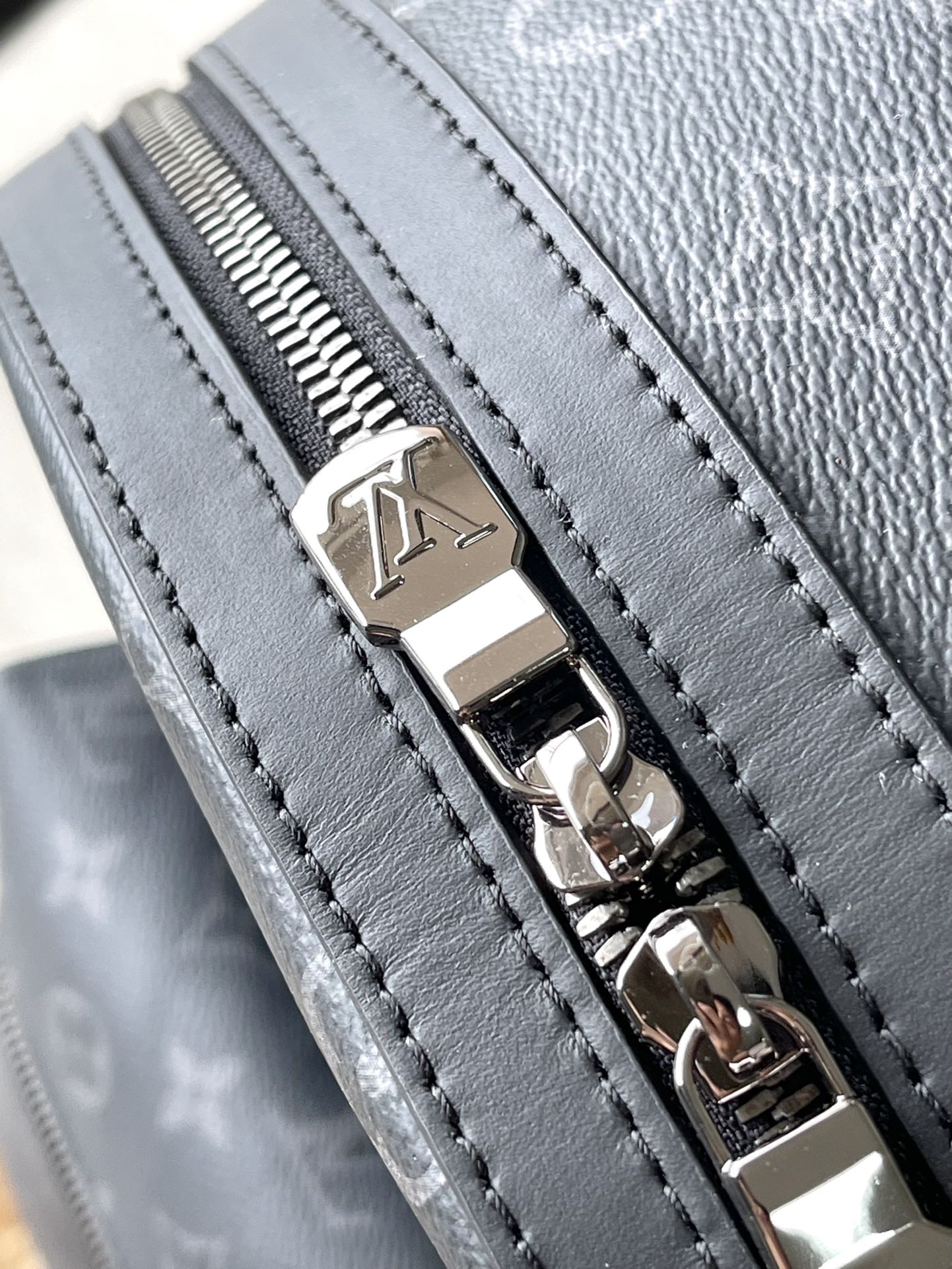 Louis Vuitton Backpack Canvas M-l-s