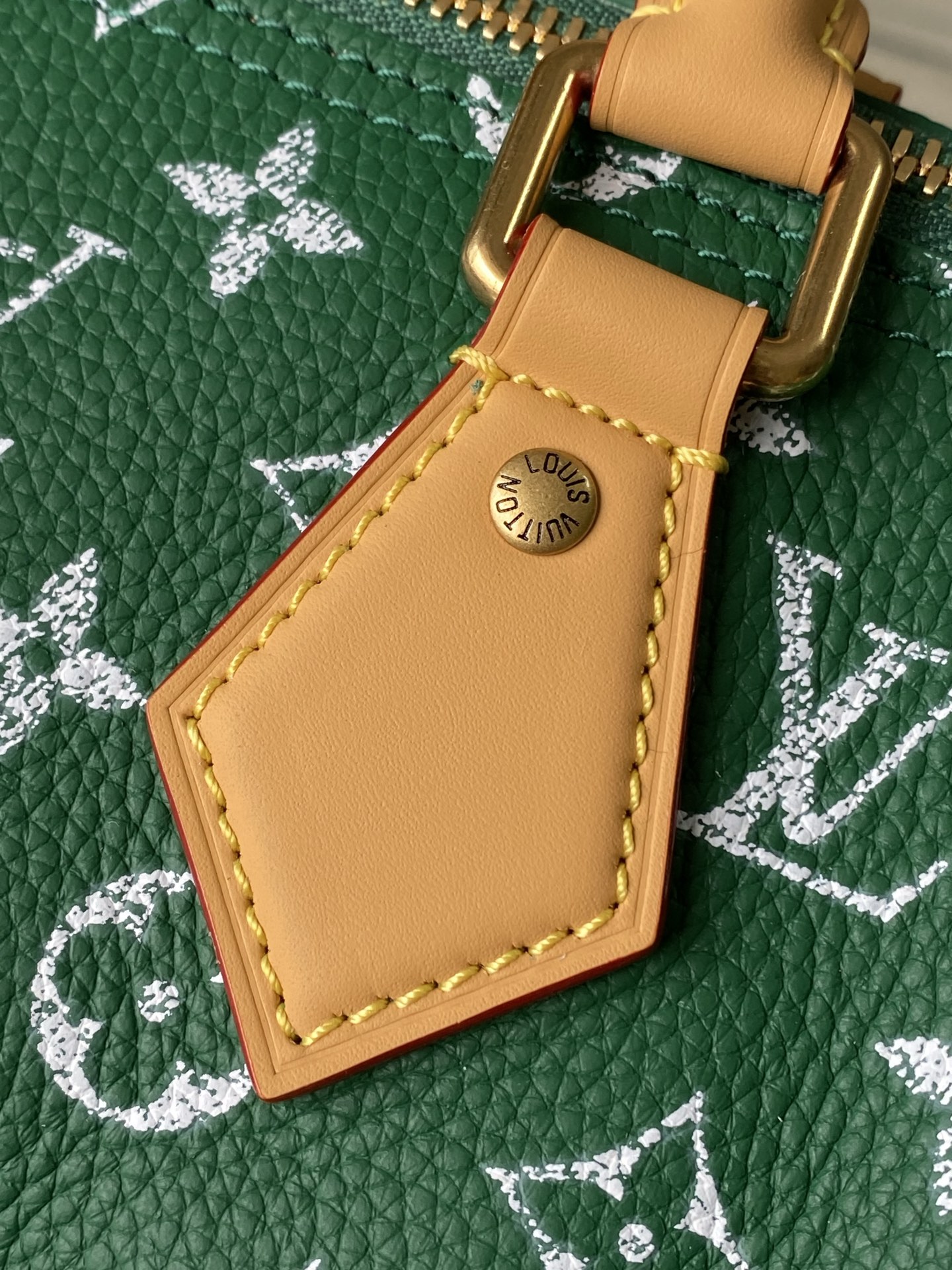 Louis Vuitton Basic Bag Cow Leather Green M-l-s