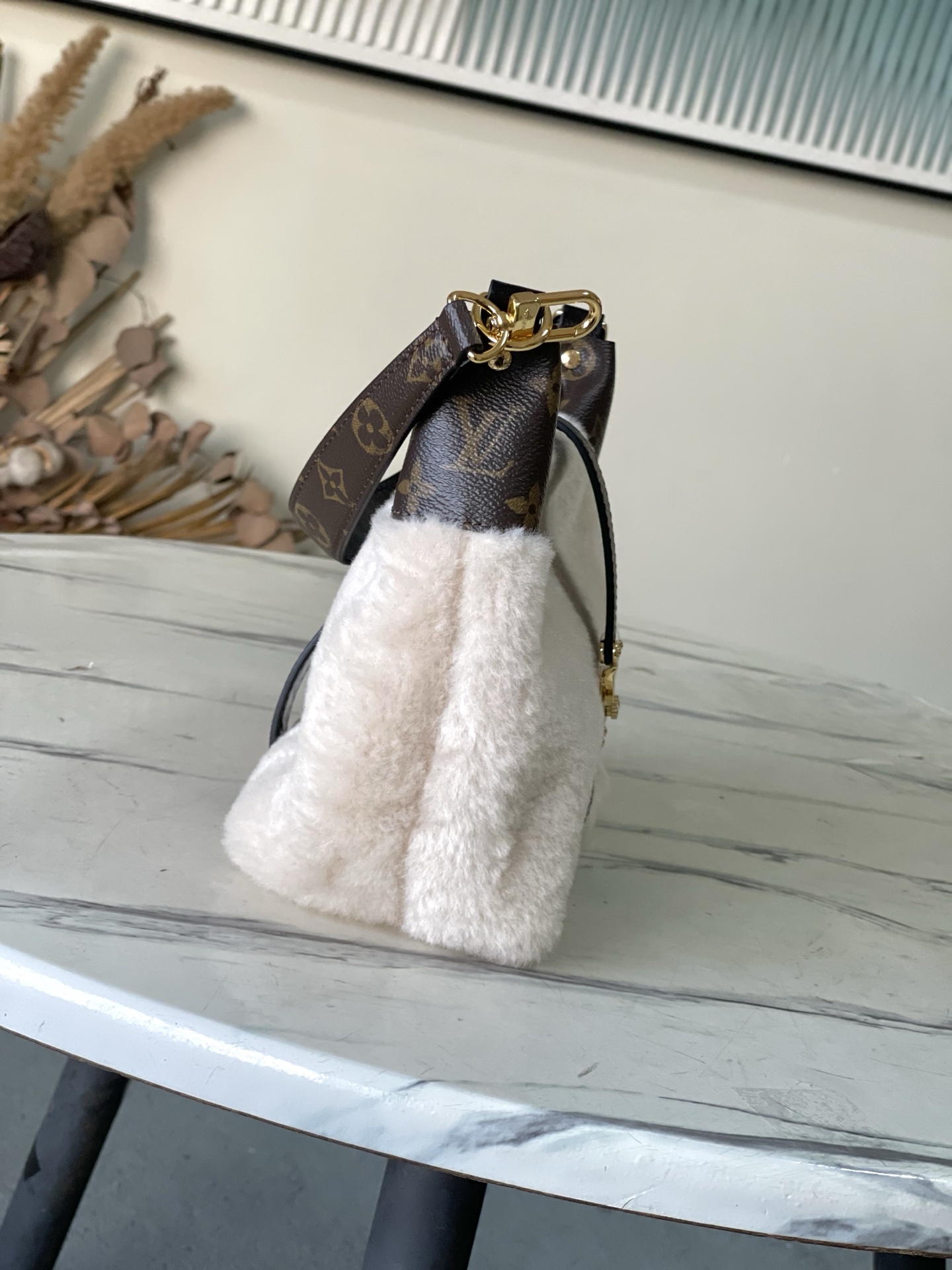 Louis Vuitton Basic Bag Canvas M-l-s