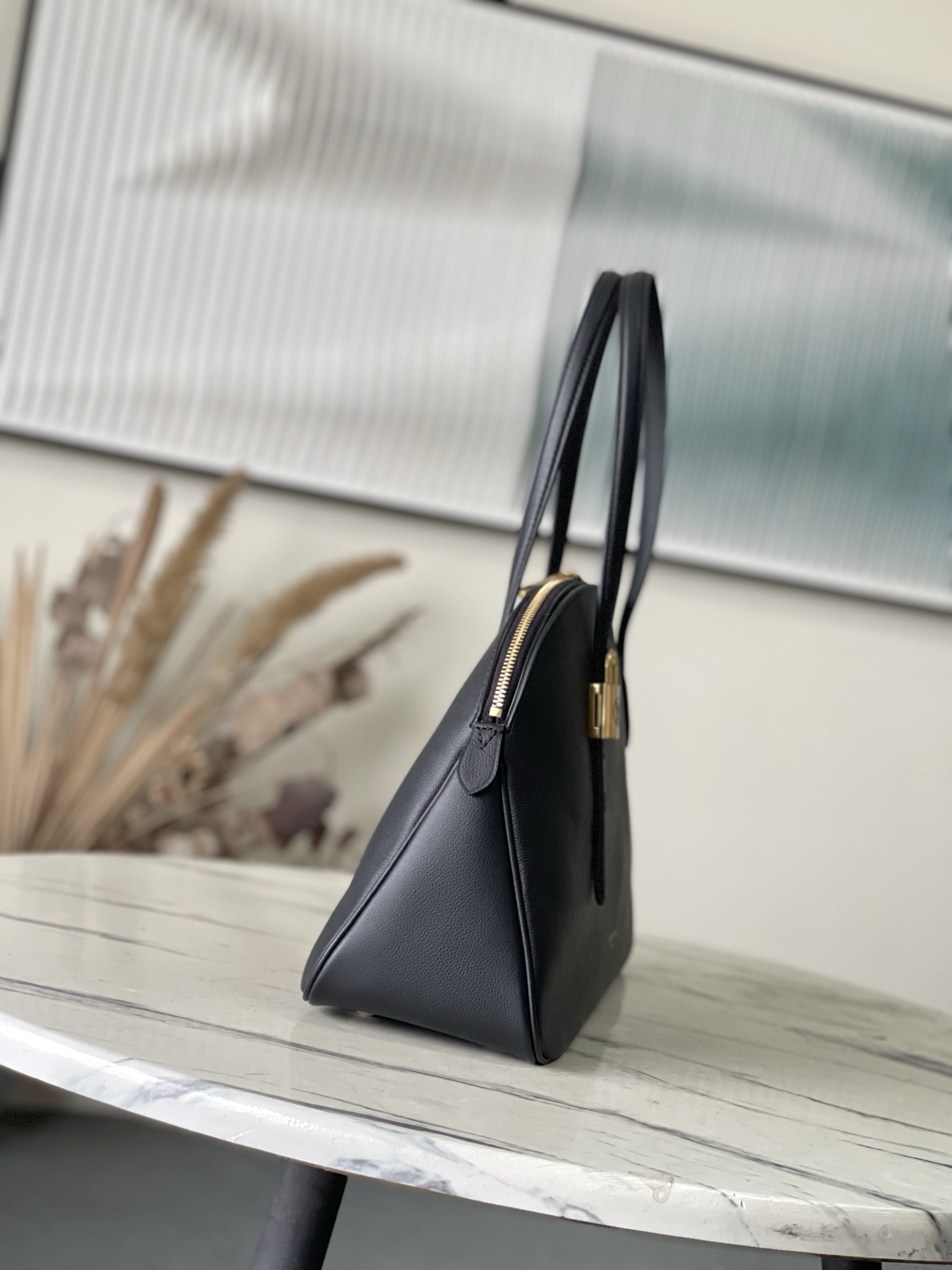 Louis Vuitton Basic Bag Cow Leather Black M-l