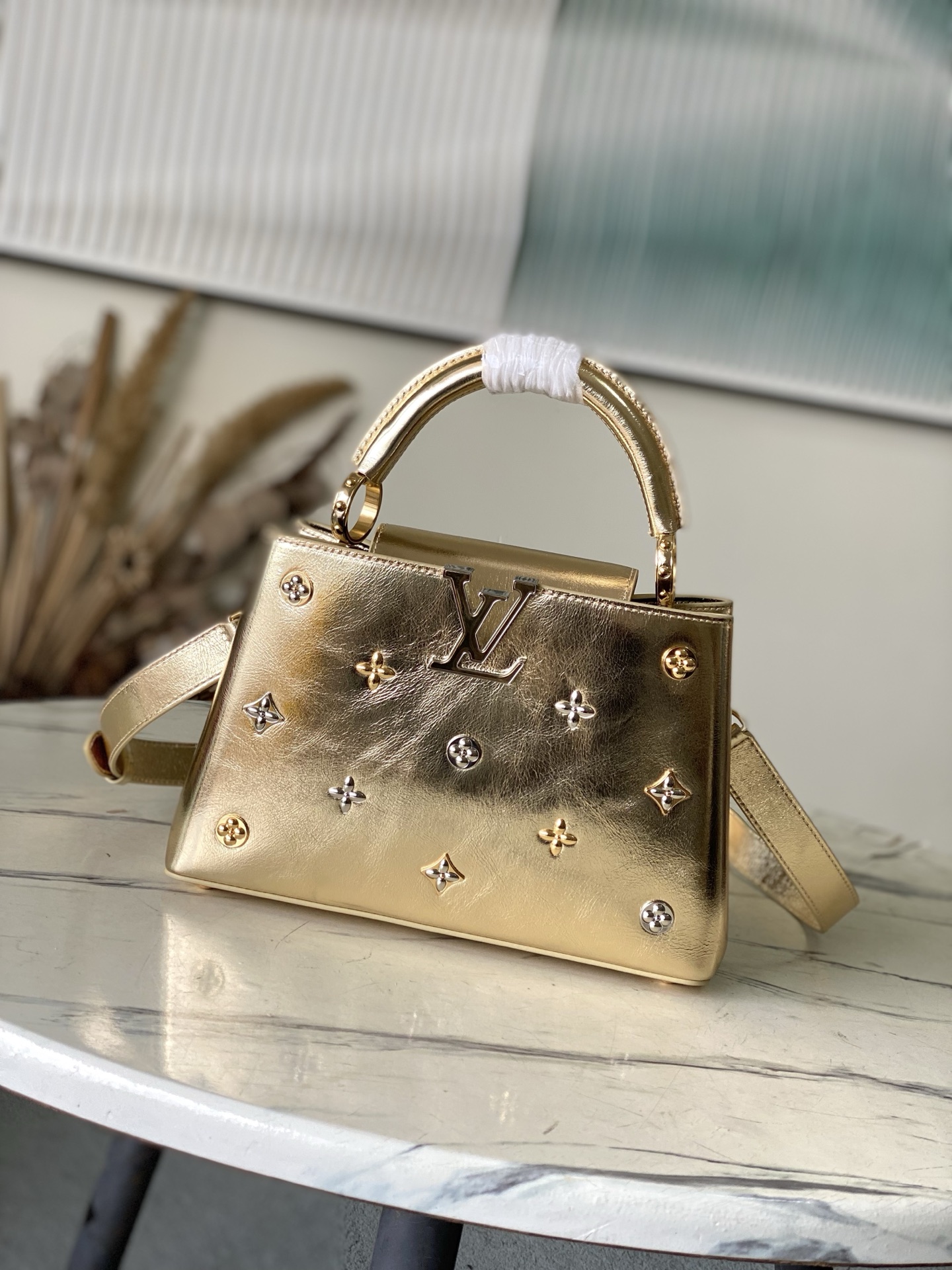 Louis Vuitton Basic Bag Gold M-l-s
