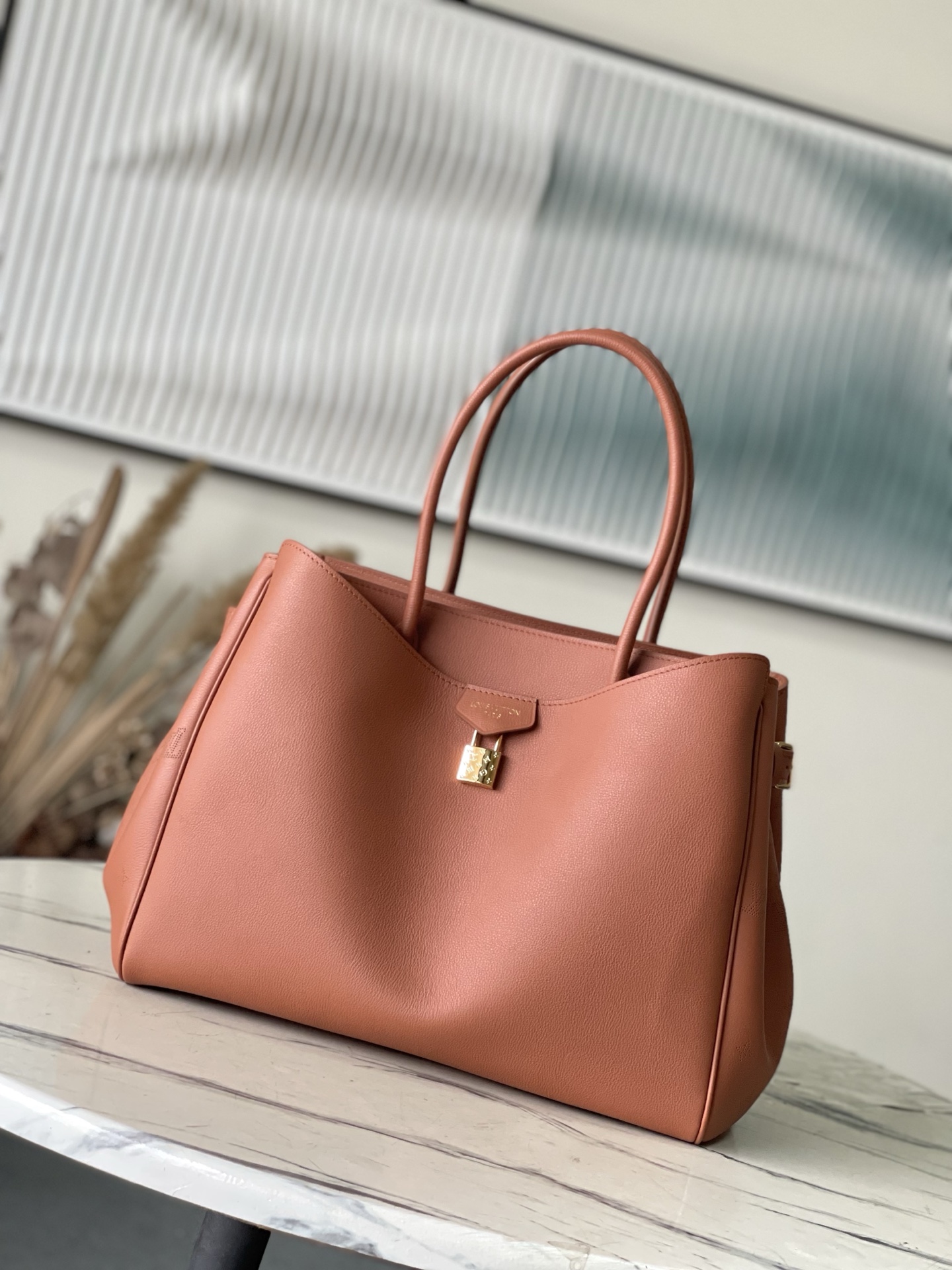 Louis Vuitton Basic Bag Cow Leather Black M