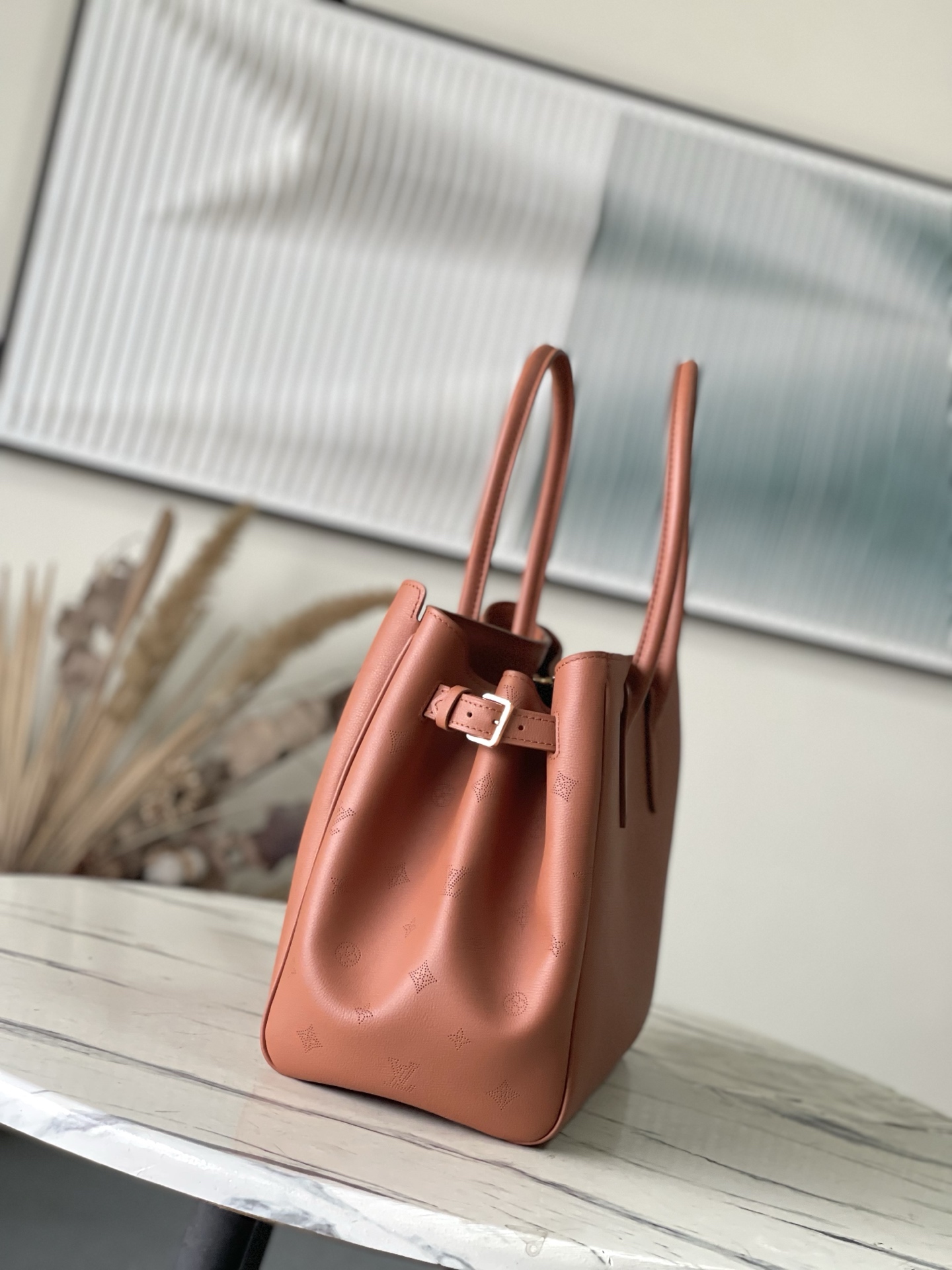 Louis Vuitton Basic Bag Cow Leather Black M