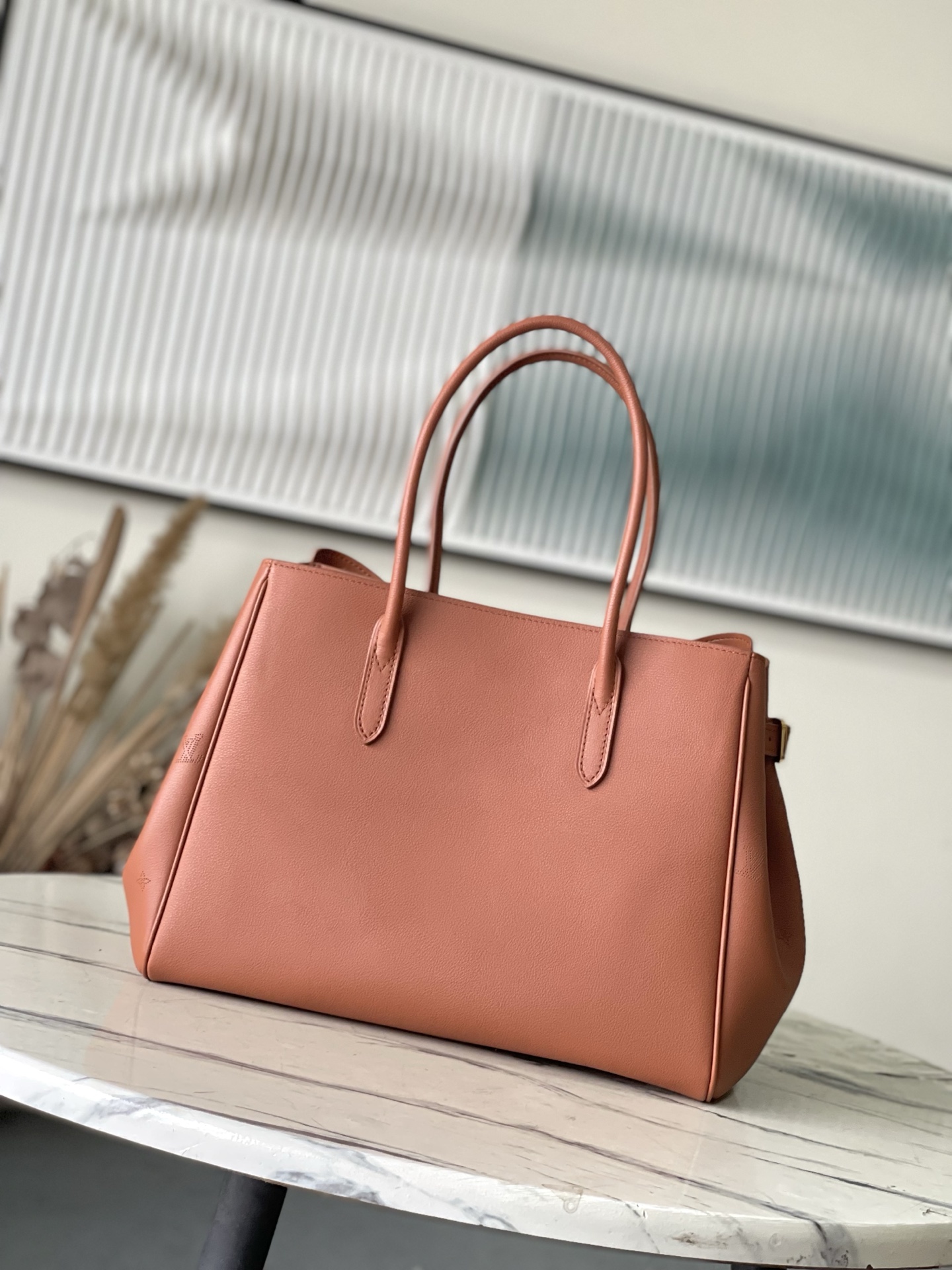 Louis Vuitton Basic Bag Cow Leather Black M