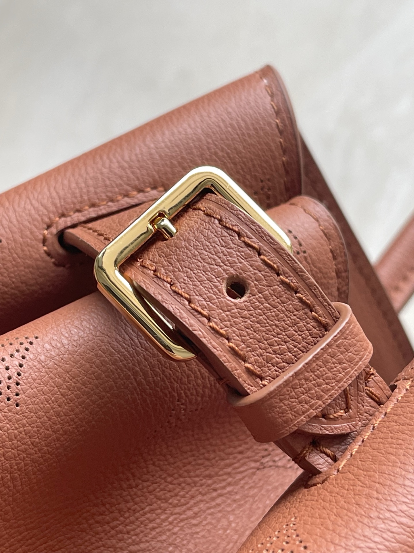 Louis Vuitton Basic Bag Cow Leather Black M