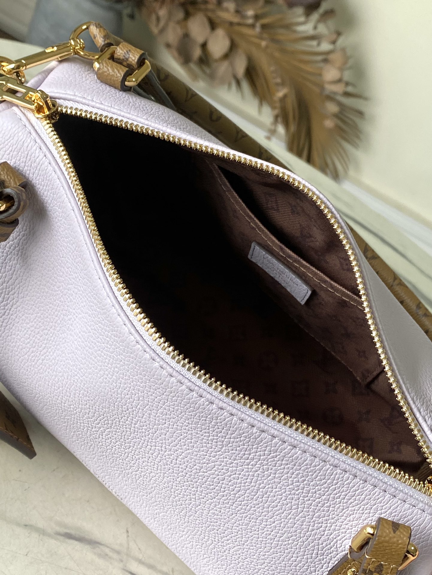 Louis Vuitton Basic Bag Cow Leather M-s