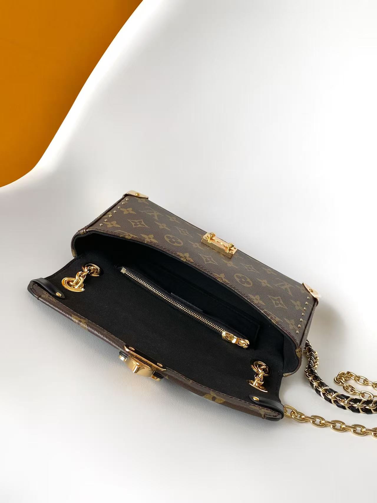 Louis Vuitton Basic Bag Canvas M-l-s