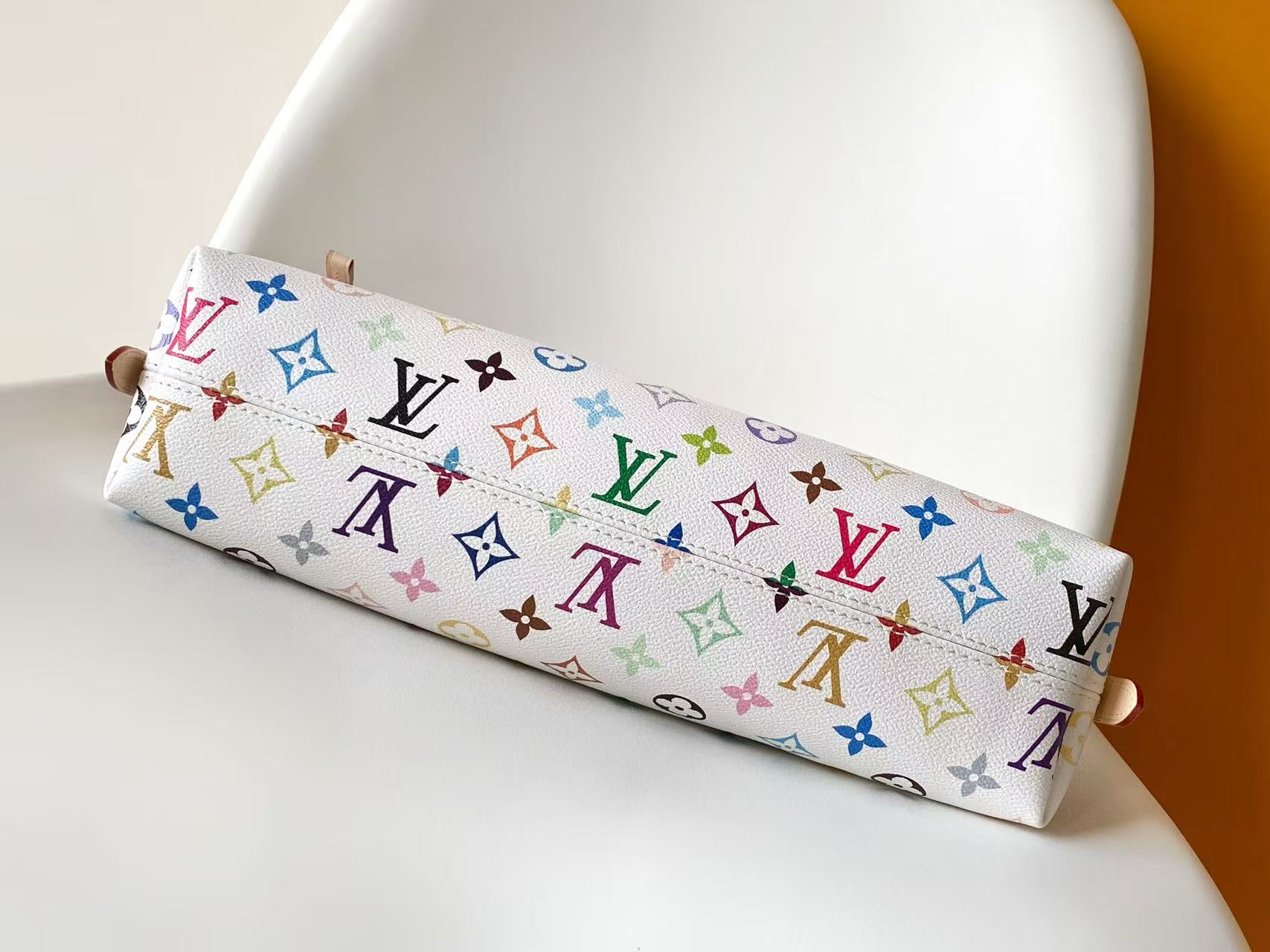 Louis Vuitton Basic Bag Canvas M-l-s