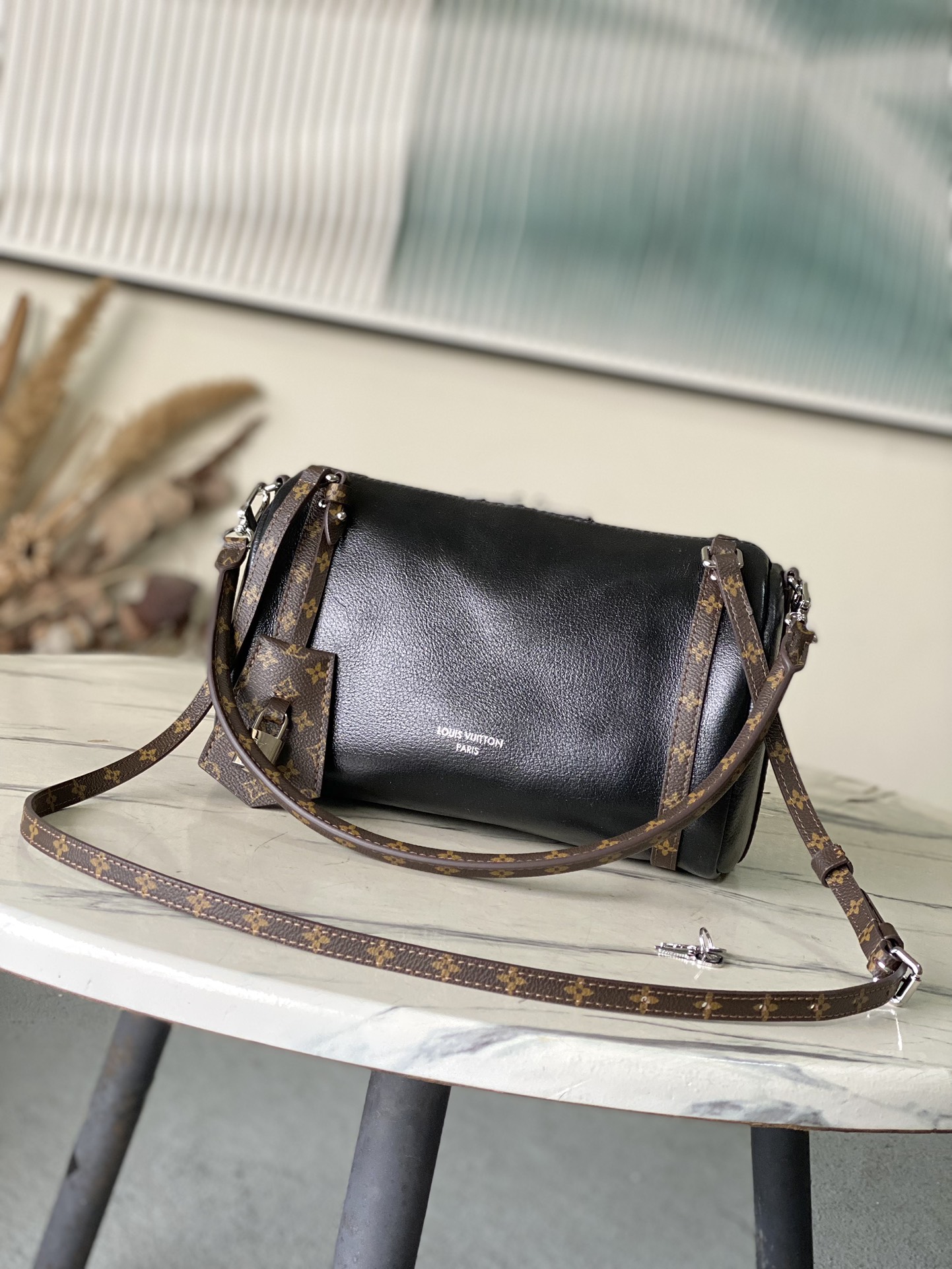 Louis Vuitton Basic Bag Cow Leather Black M-s