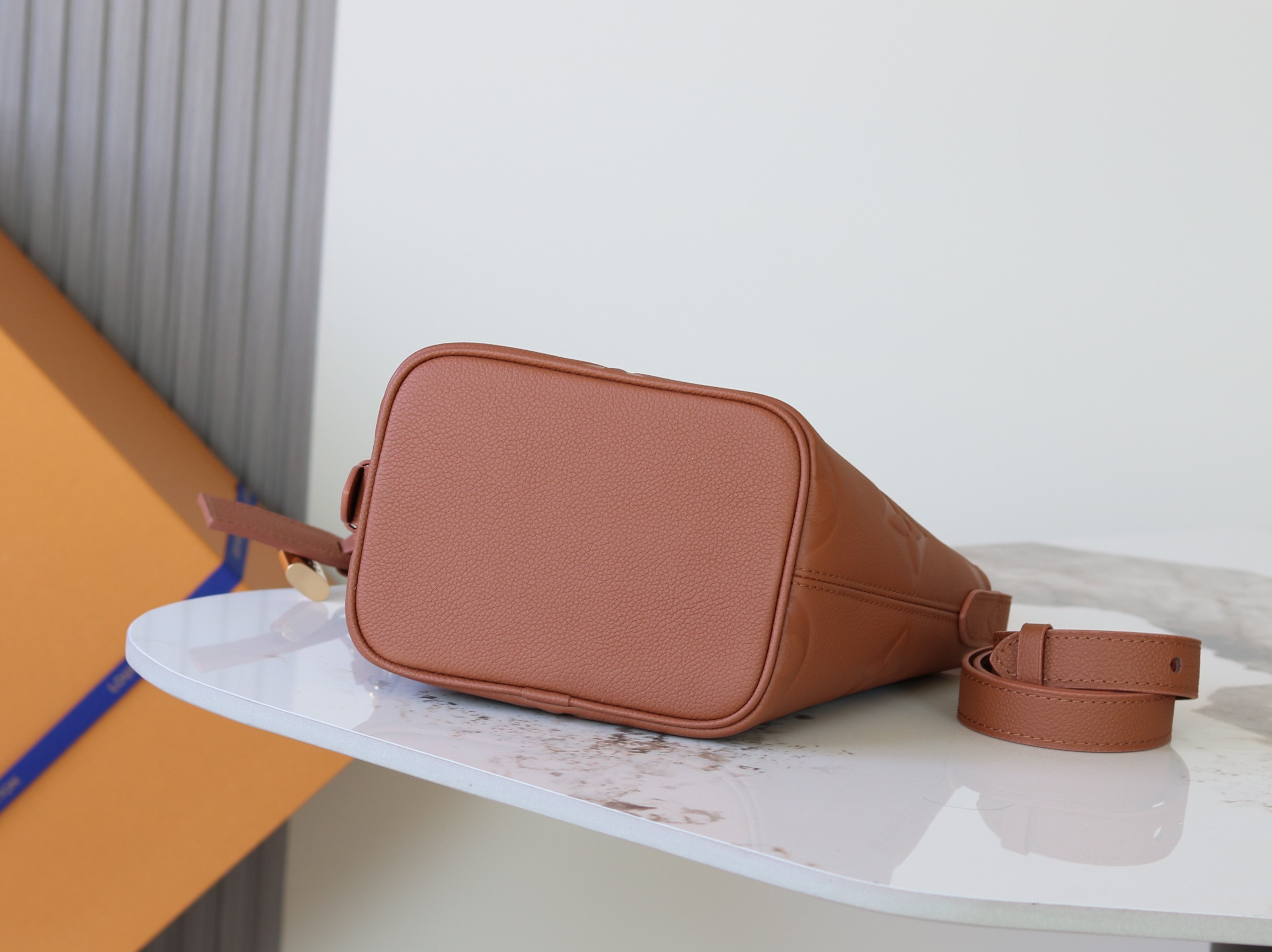 Louis Vuitton Basic Bag Canvas Foldable M-l