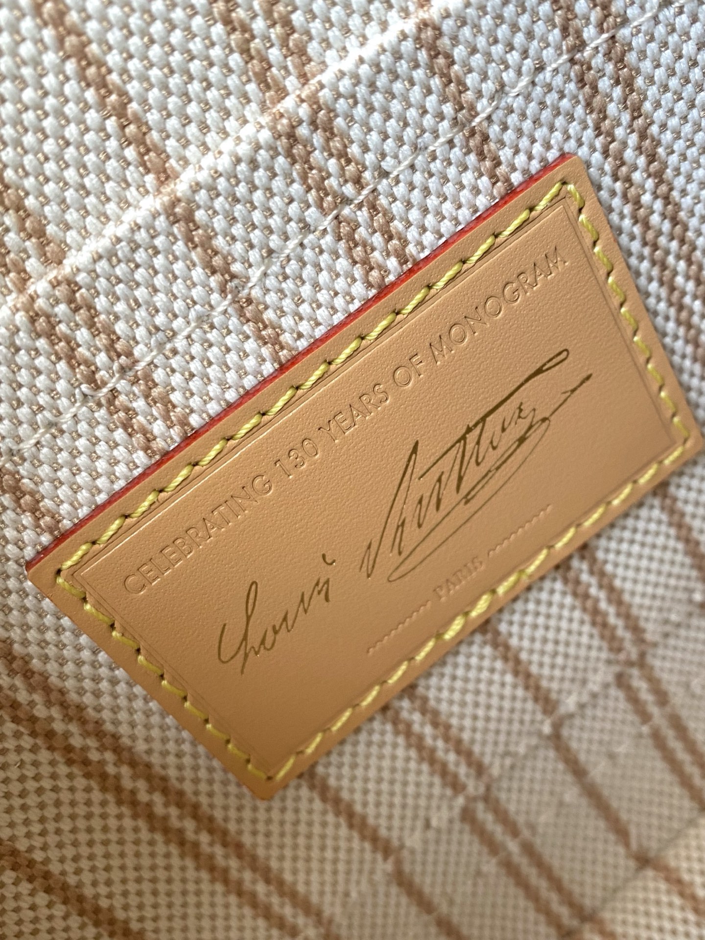 Louis Vuitton Basic Bag Canvas M-l