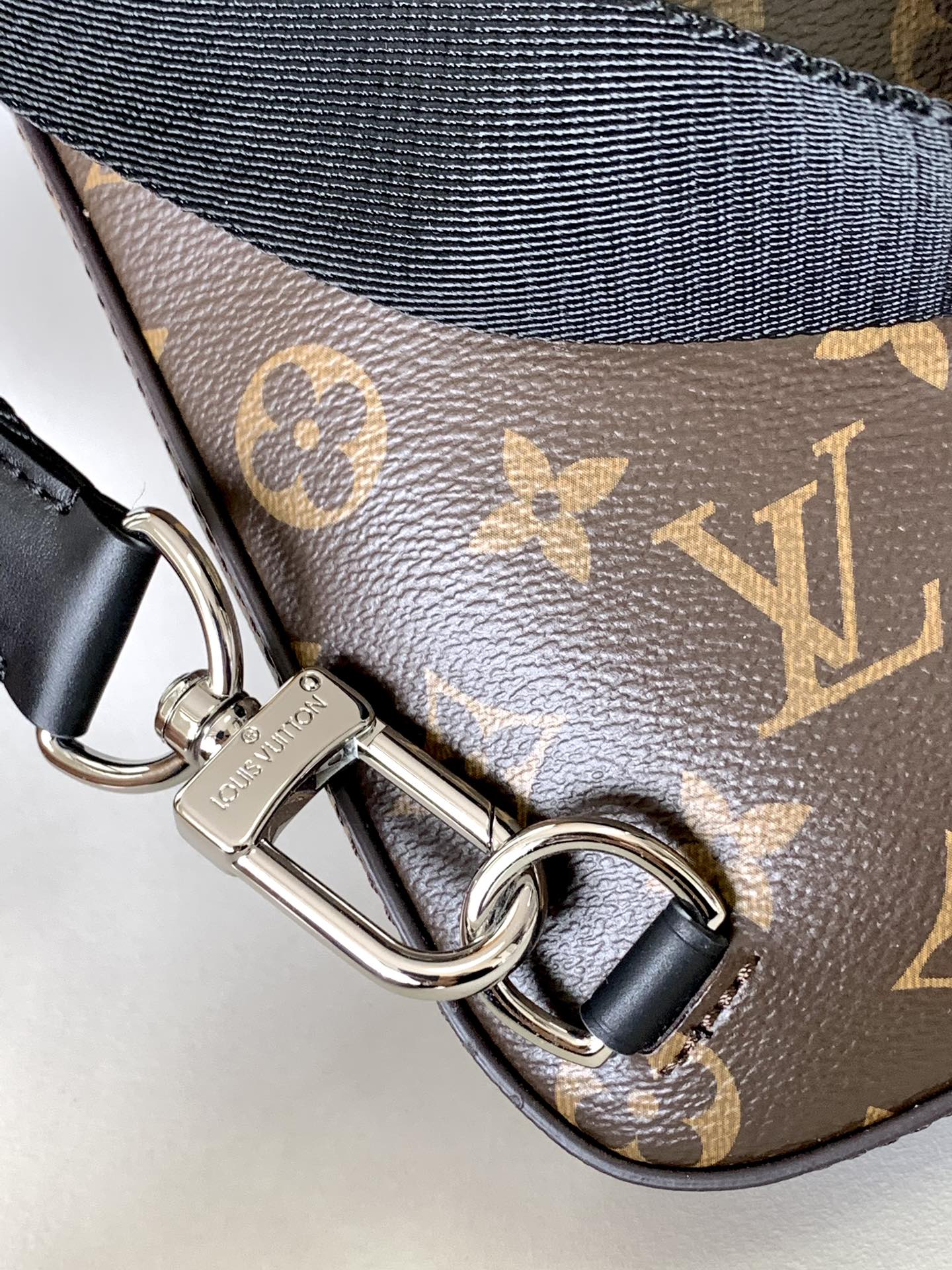 Louis Vuitton Shoulder Bag Cow Leather M