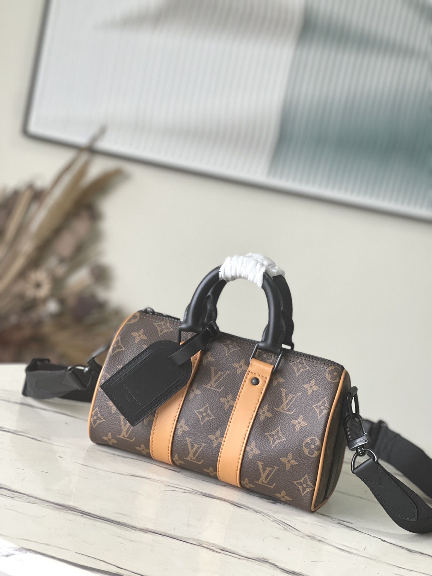 Louis Vuitton Basic Bag M-l