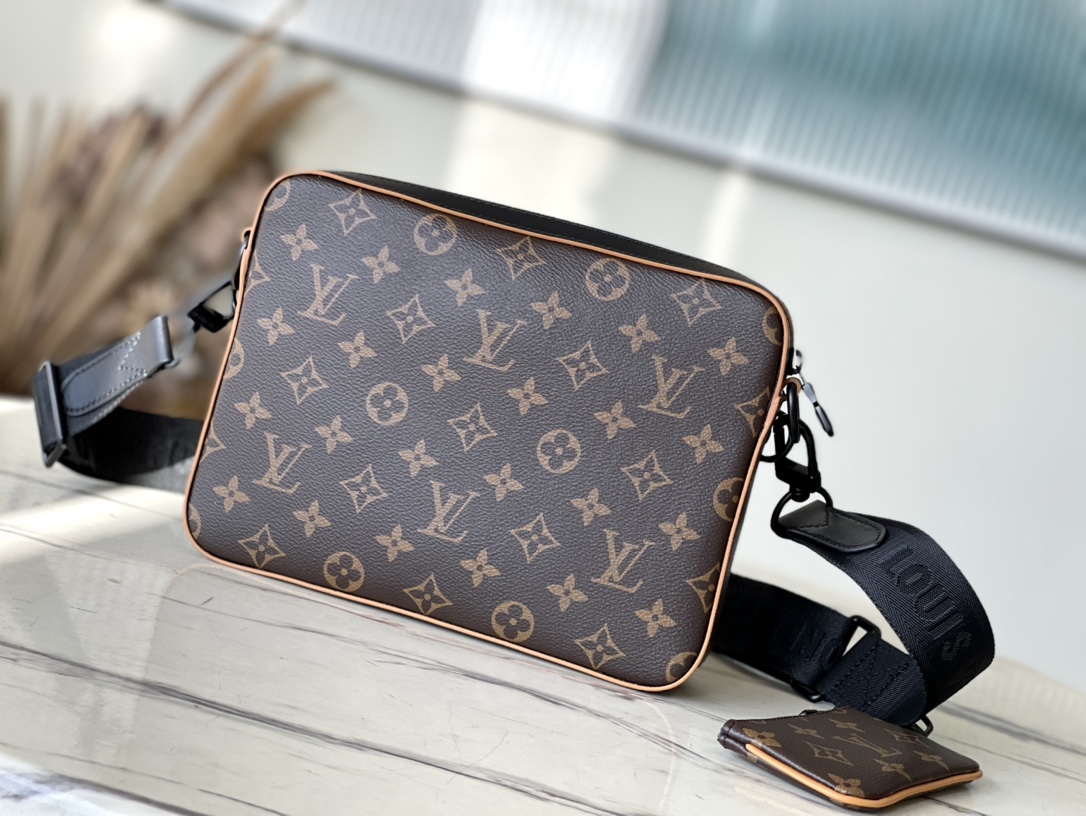 Louis Vuitton Messenger Bag Canvas M-l-s
