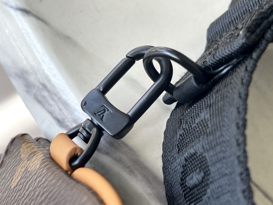 Louis Vuitton Messenger Bag Canvas M-l-s