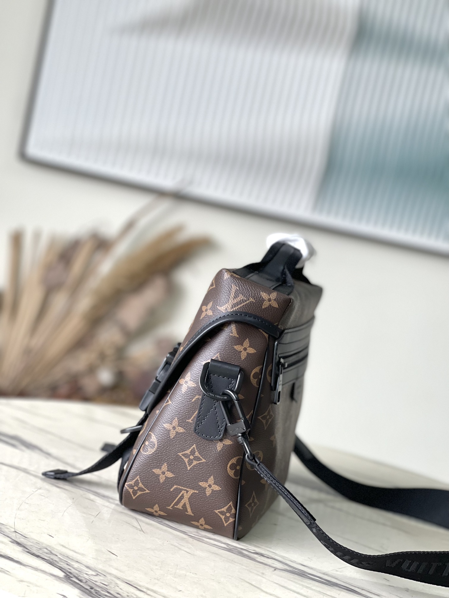Louis Vuitton Messenger Bag Canvas M-l-s