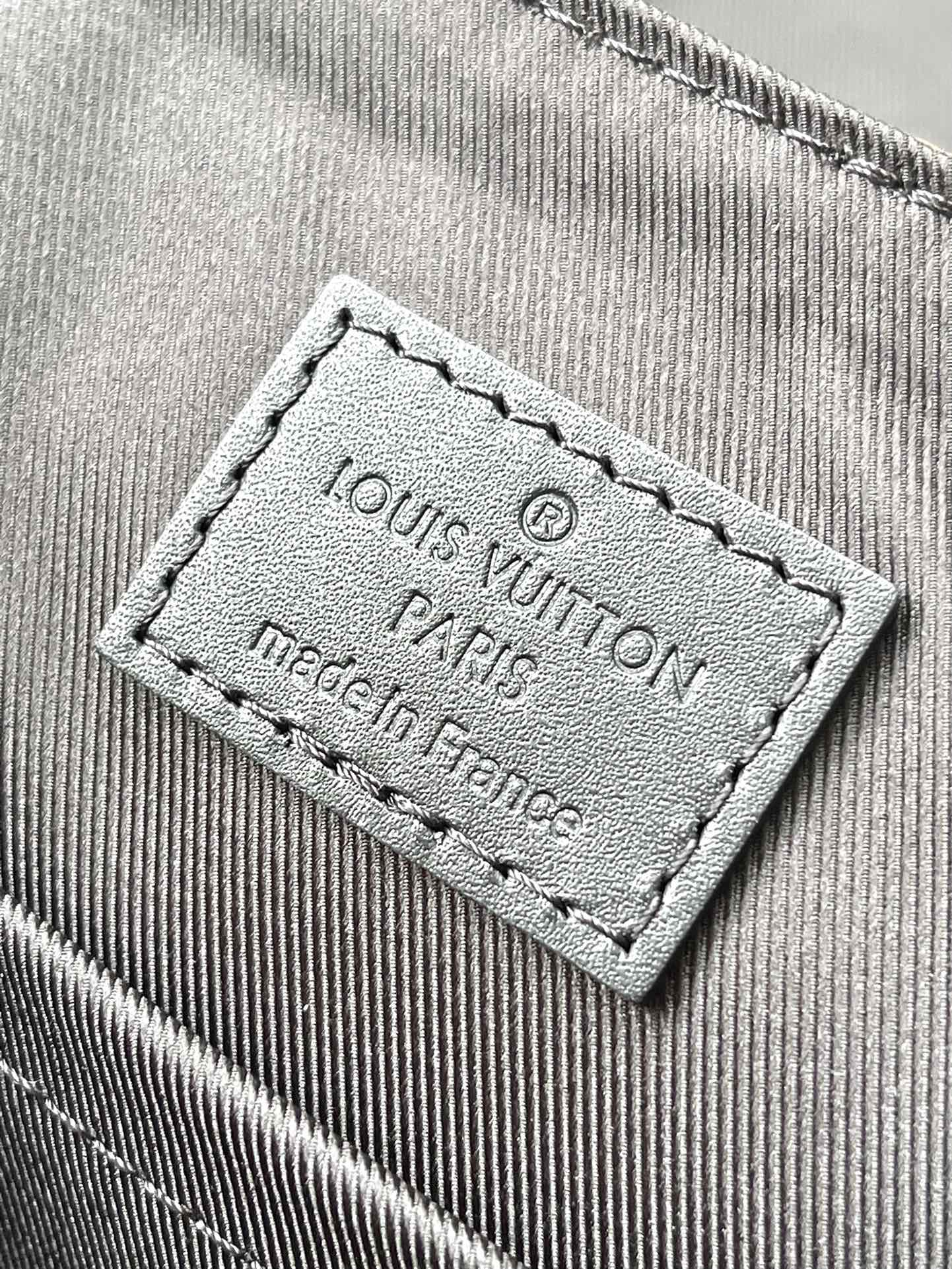 Louis Vuitton Messenger Bag Canvas M-l-s