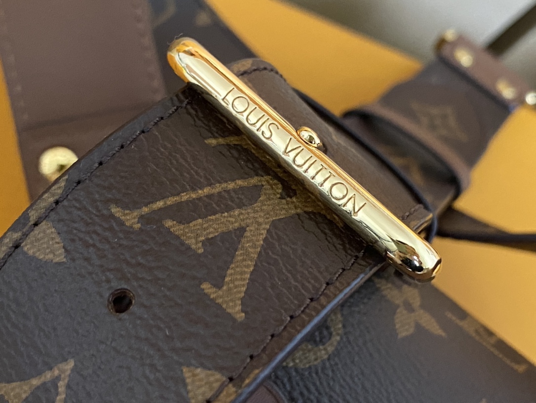 Louis Vuitton Basic Bag M-l-s