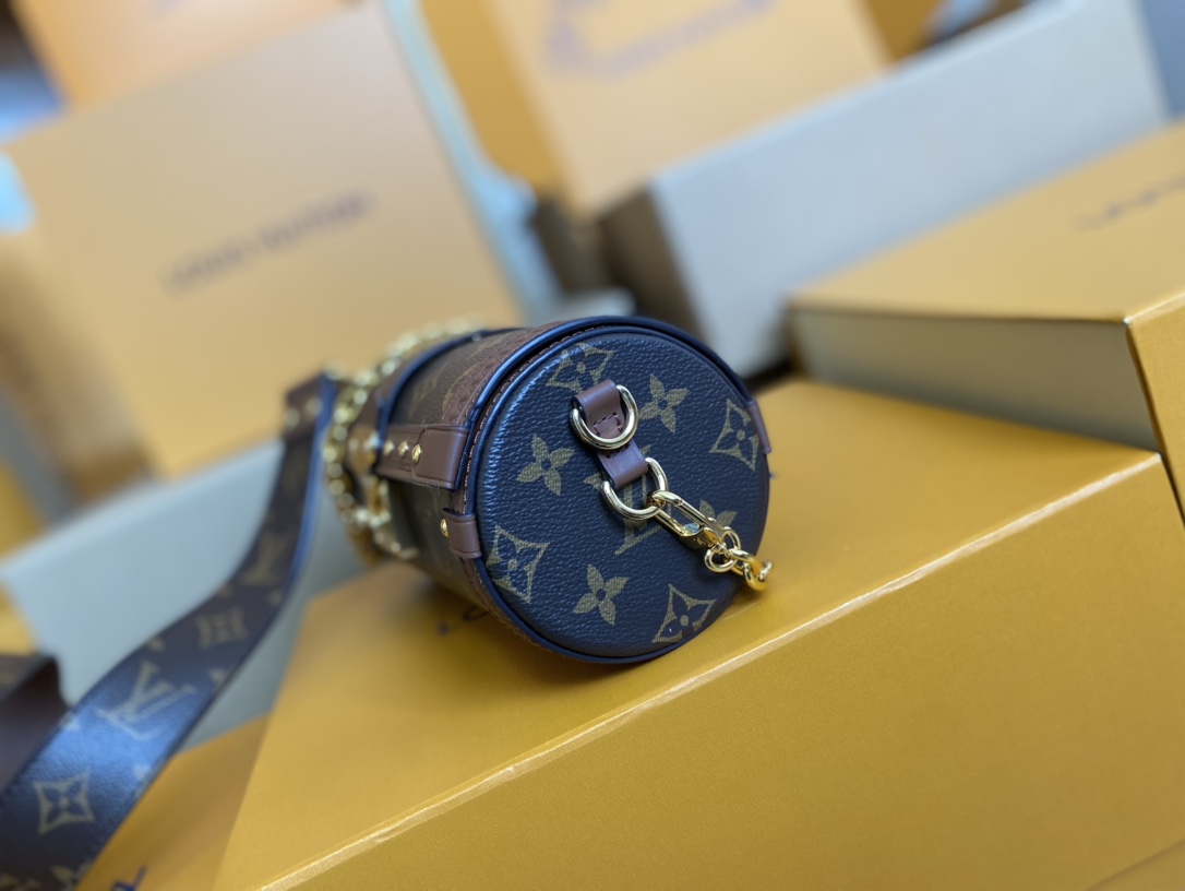 Louis Vuitton Basic Bag M-l-s