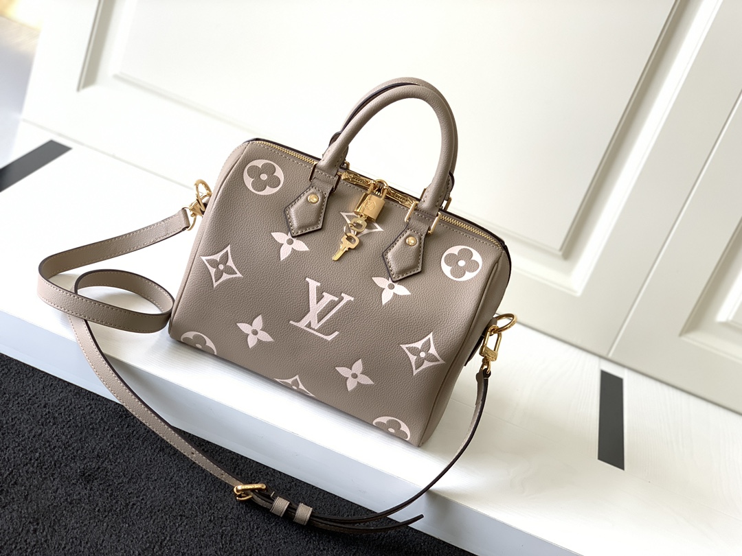 Louis Vuitton Basic Bag Black M-l-s