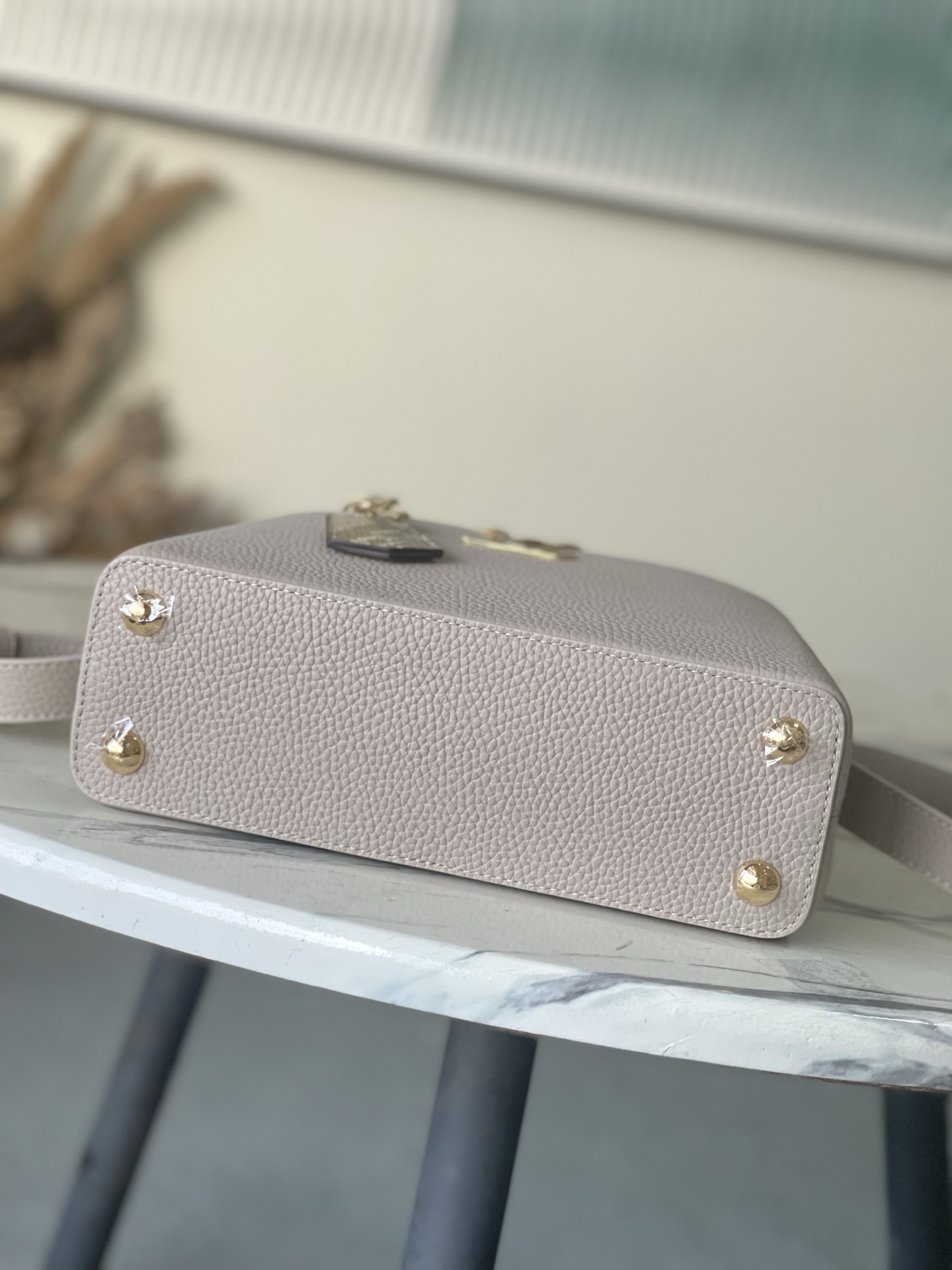 Louis Vuitton Basic Bag M-l-s