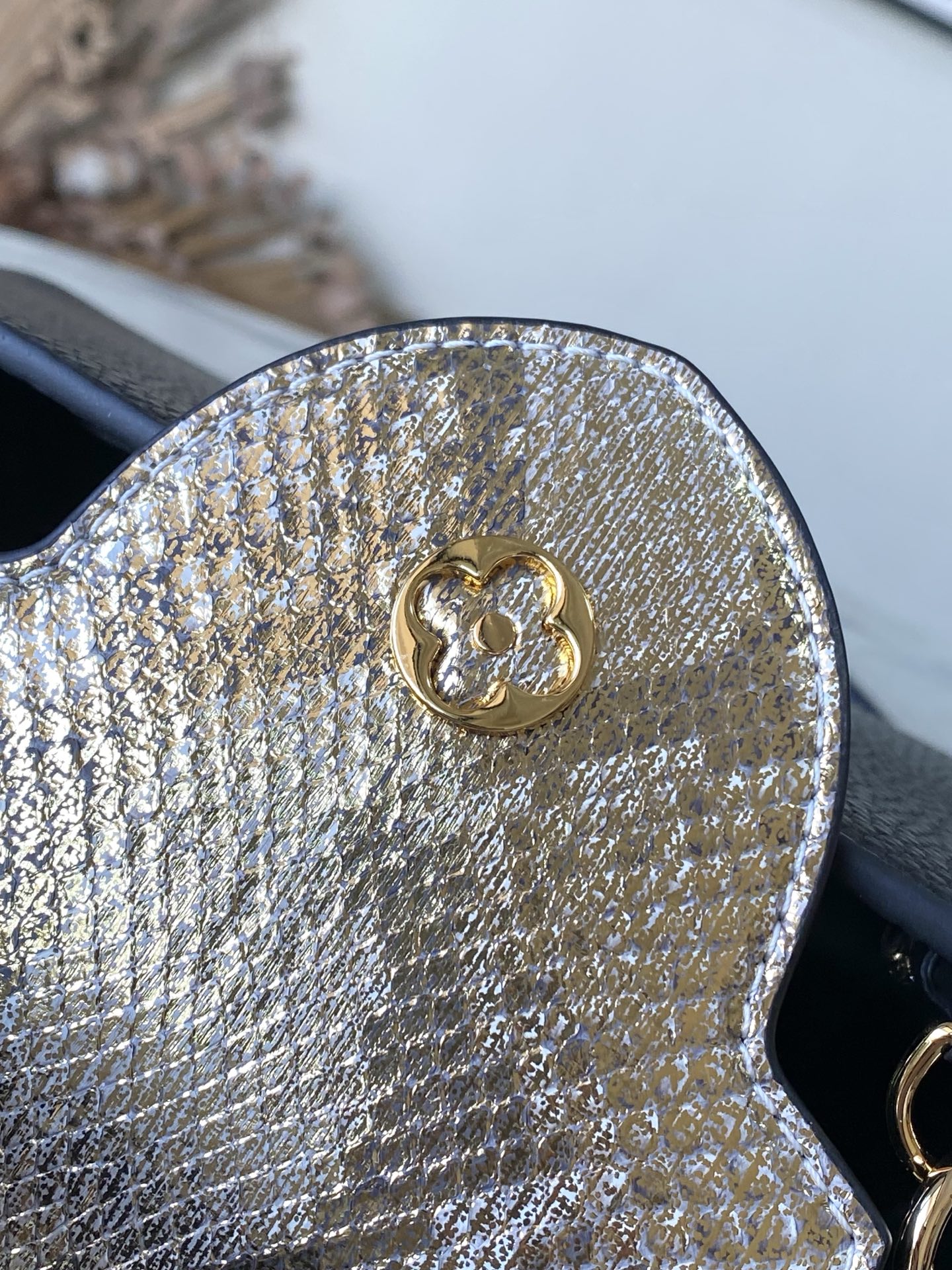 Louis Vuitton Basic Bag Black M-l-s