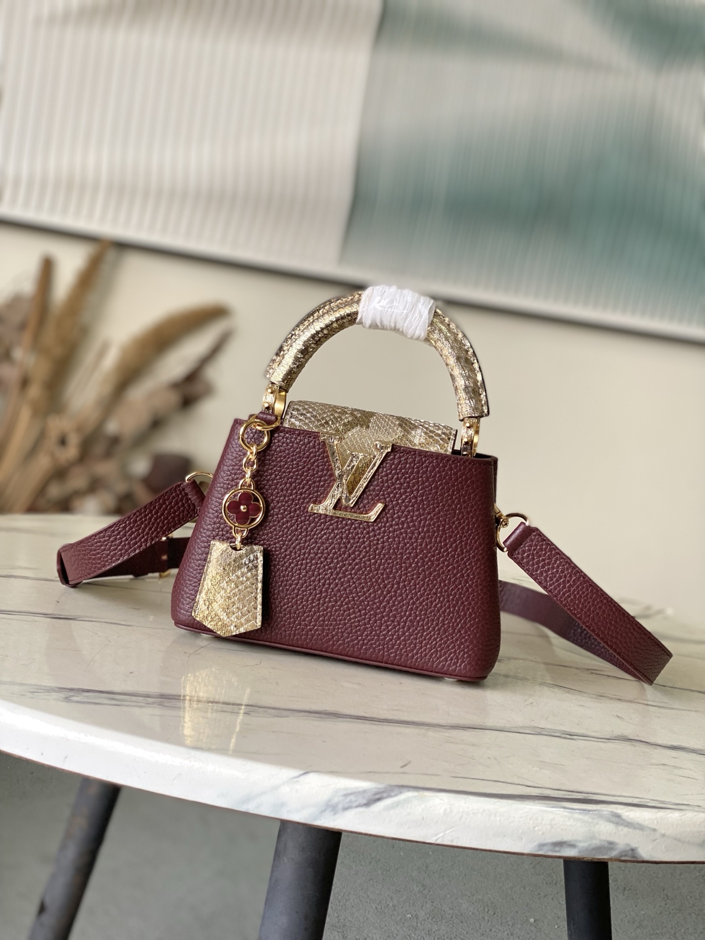 Louis Vuitton Basic Bag M-l-s