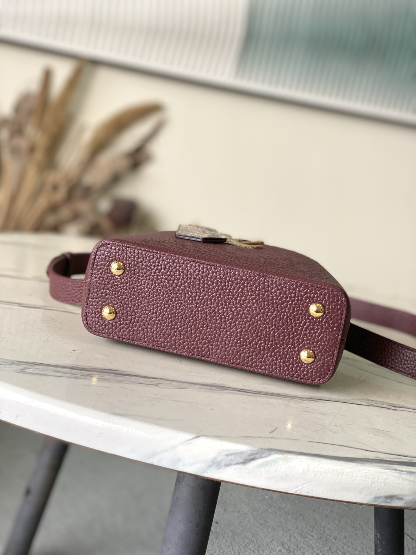 Louis Vuitton Basic Bag M-l-s