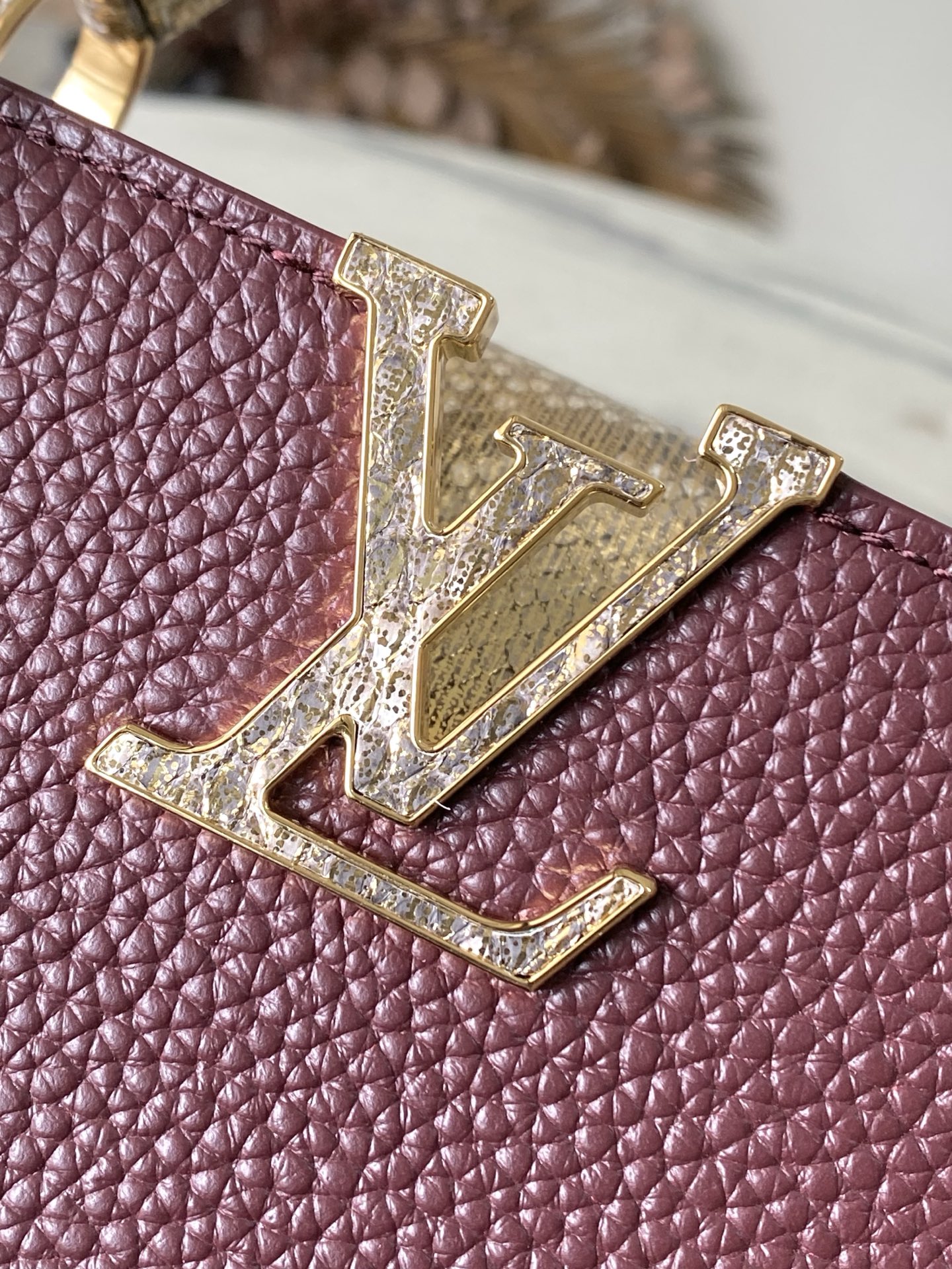 Louis Vuitton Basic Bag M-l-s