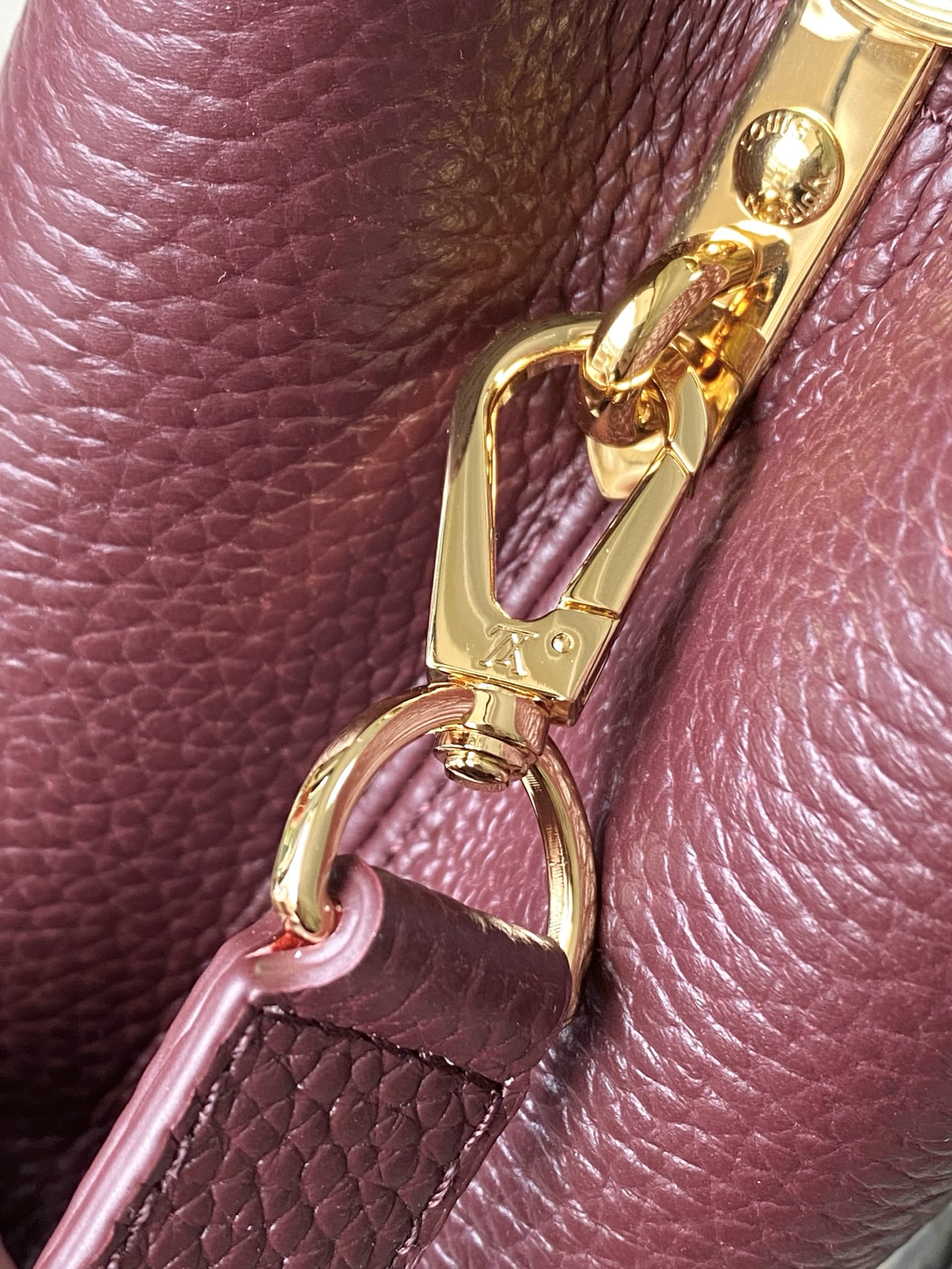 Louis Vuitton Basic Bag M-l-s