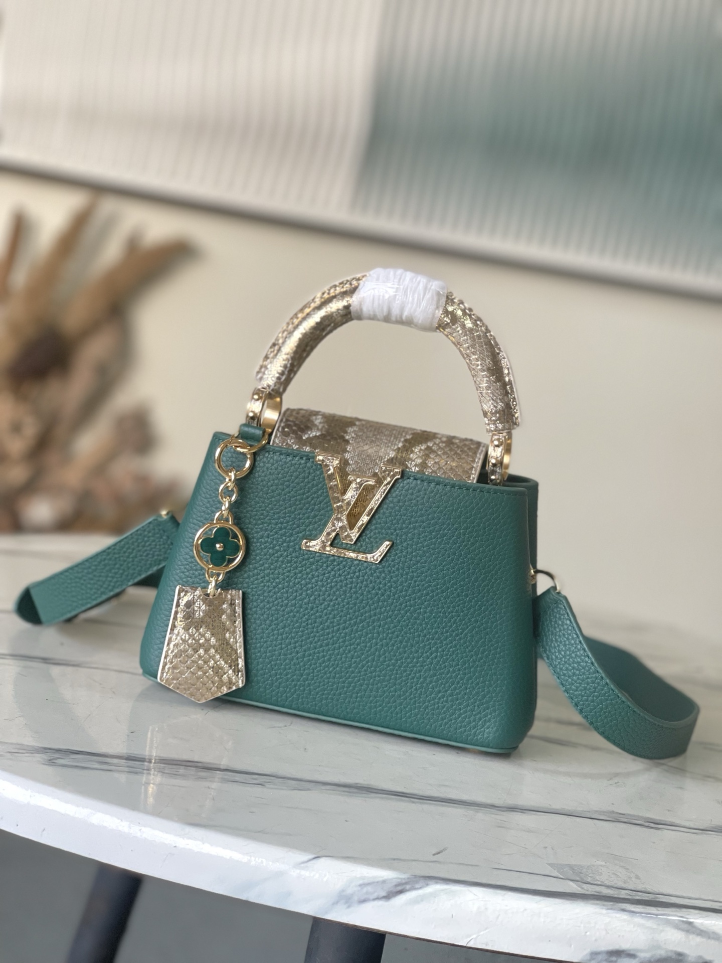 Louis Vuitton Basic Bag Green M-l-s