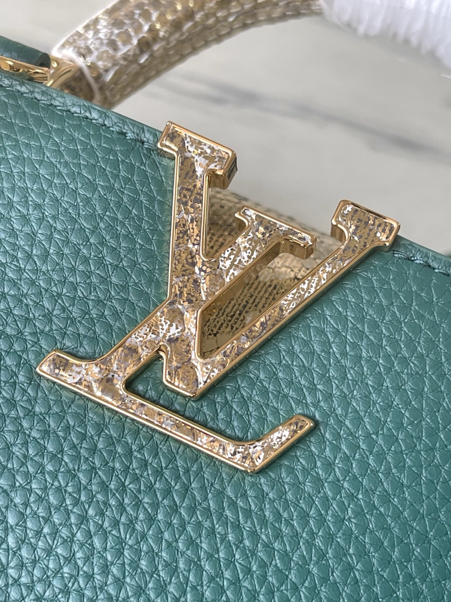 Louis Vuitton Basic Bag Green M-l-s