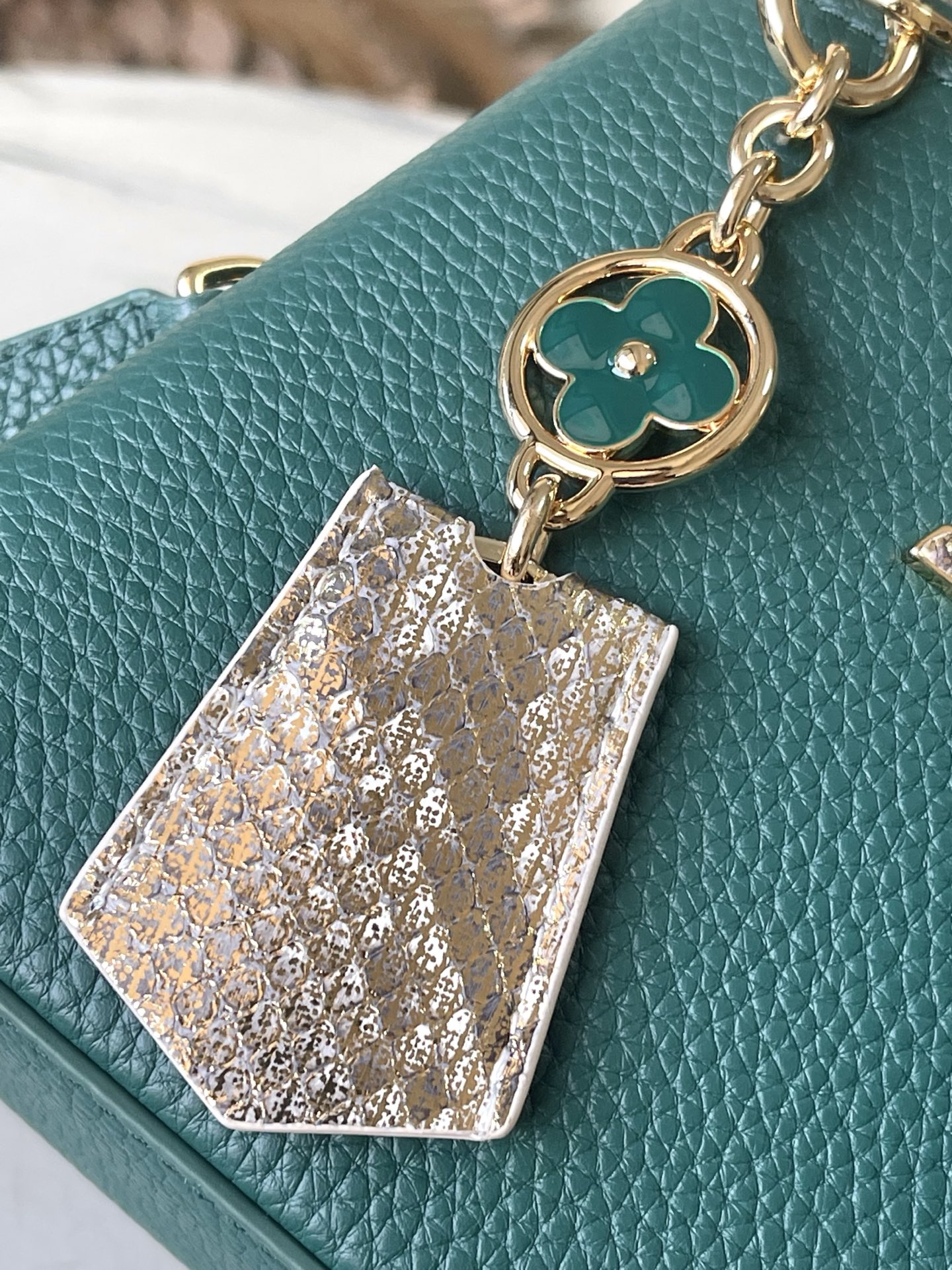 Louis Vuitton Basic Bag Green M-l-s