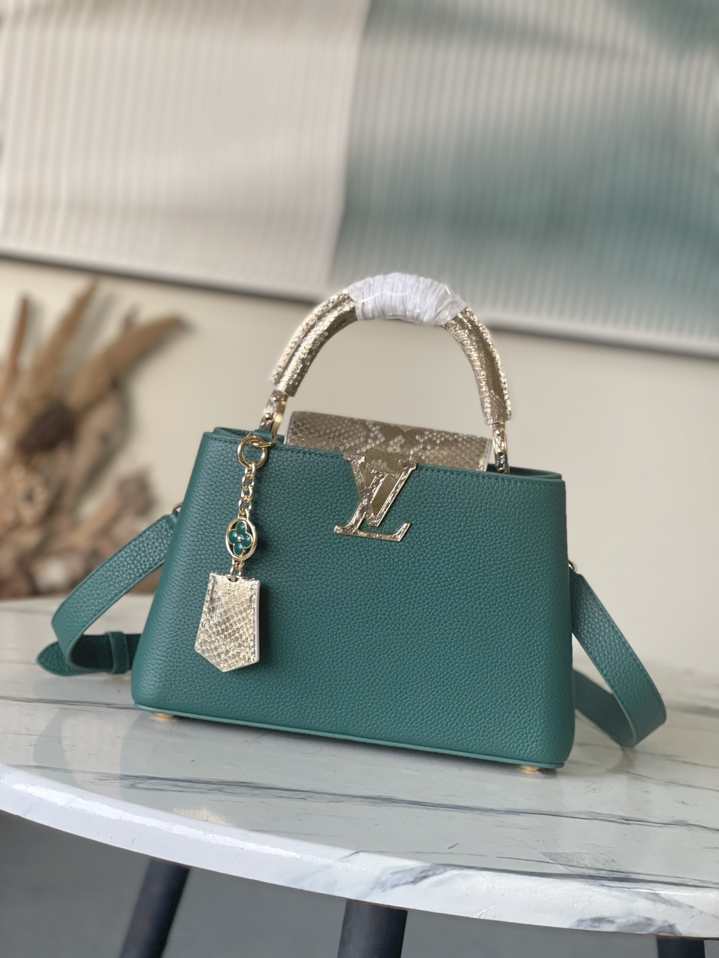 Louis Vuitton Basic Bag Green M-l-s