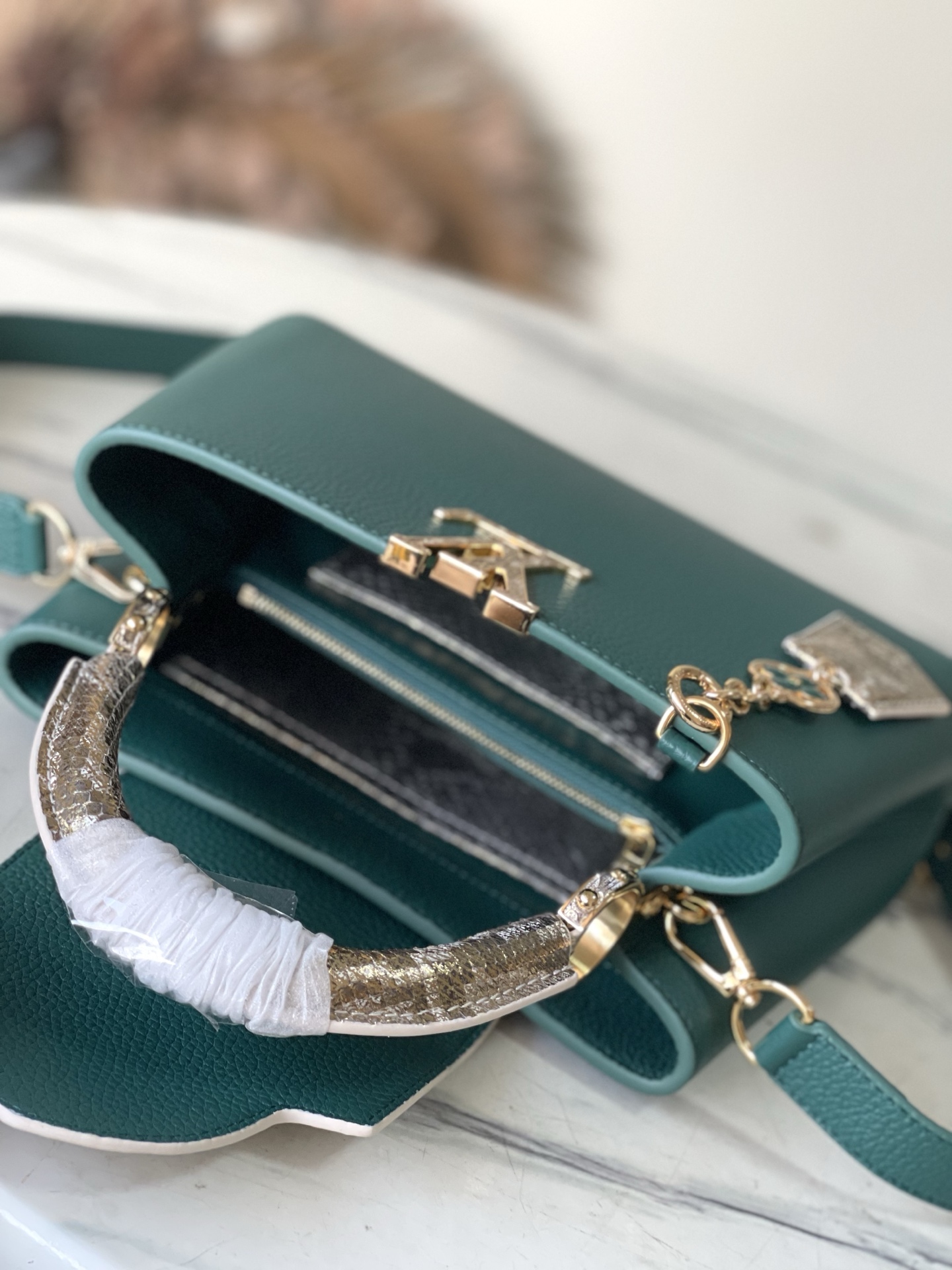 Louis Vuitton Basic Bag Green M-l-s