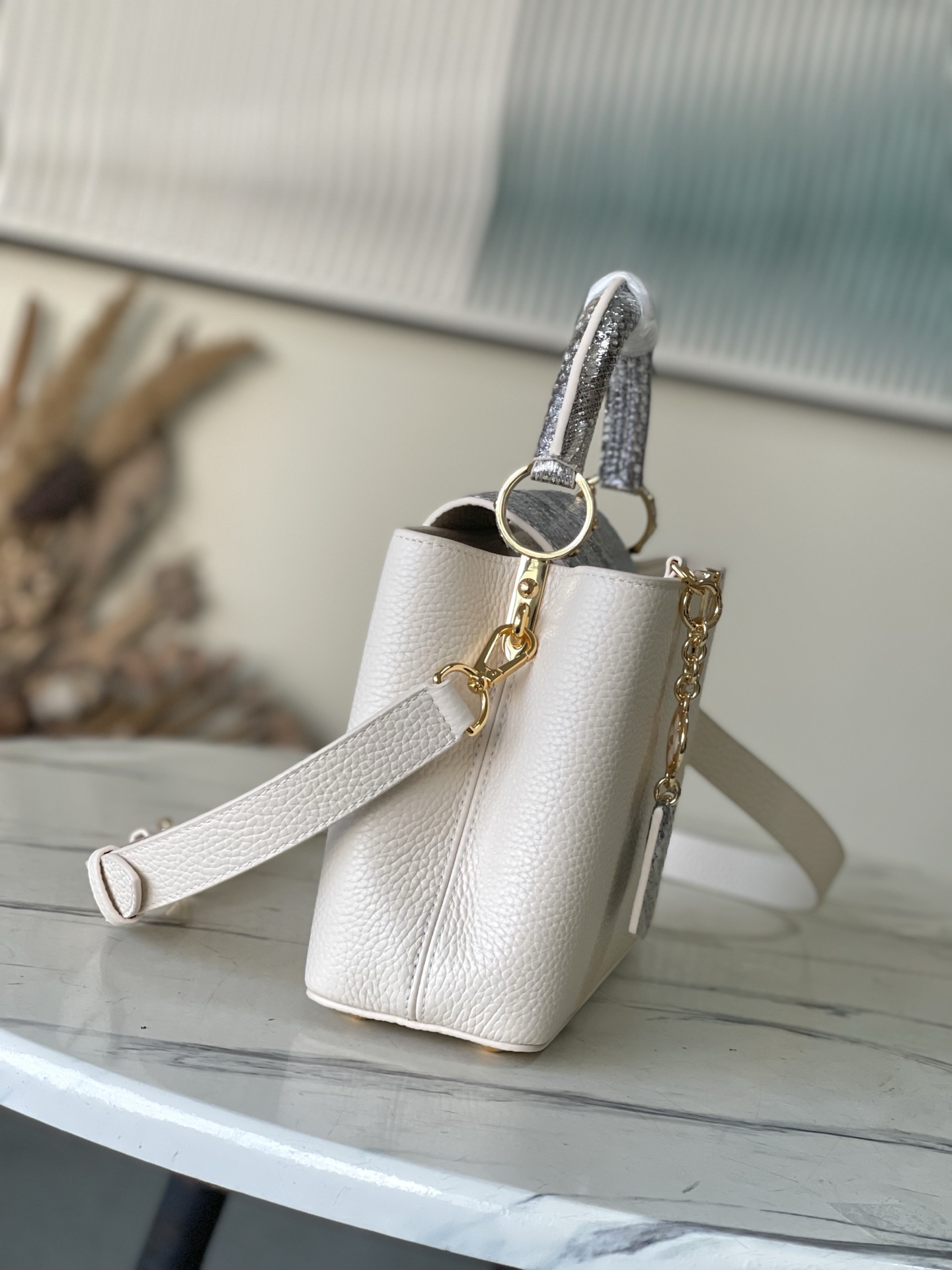 Louis Vuitton Basic Bag M-l-s