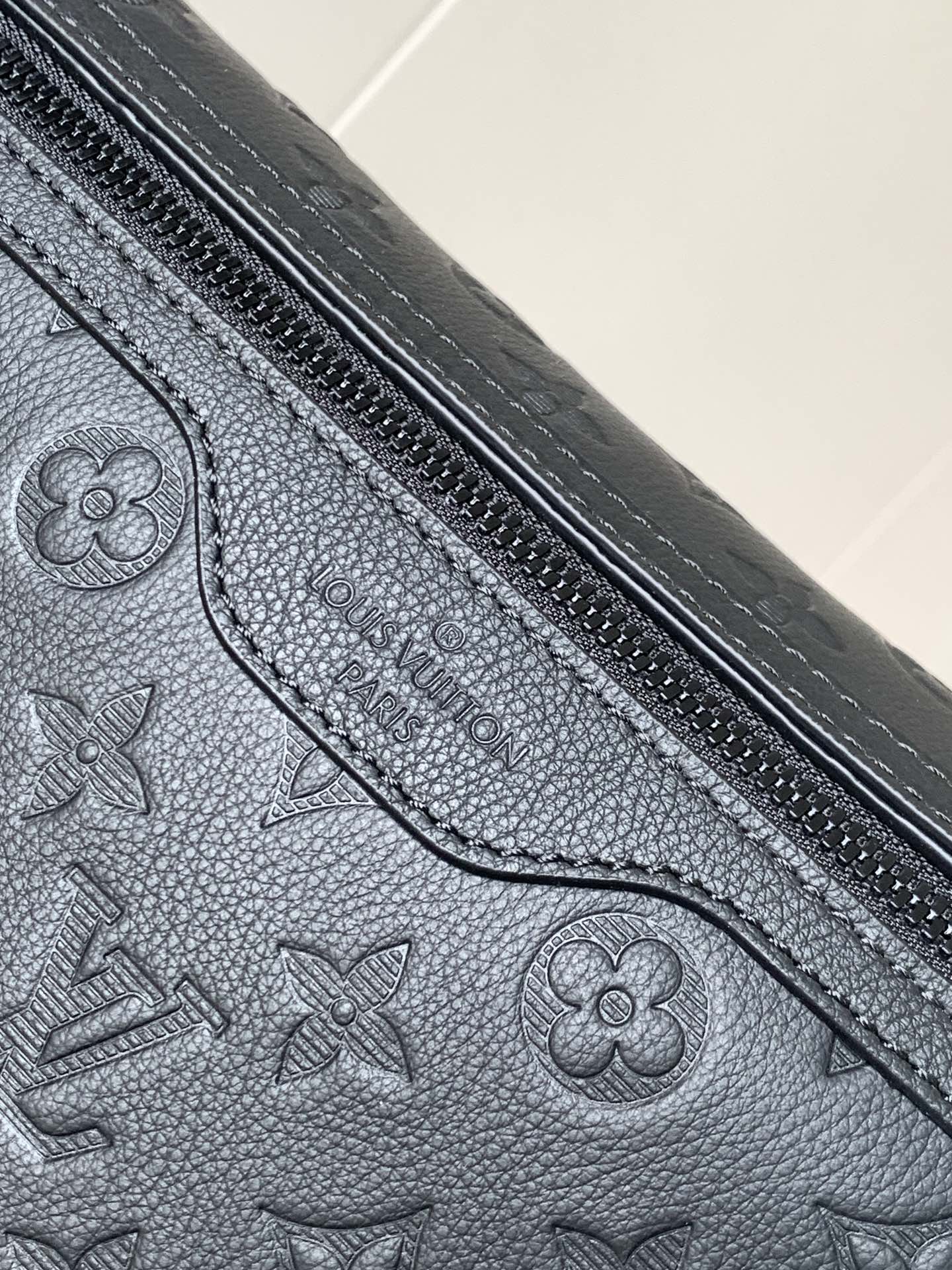 Louis Vuitton Messenger Bag Cow Leather M-l-s