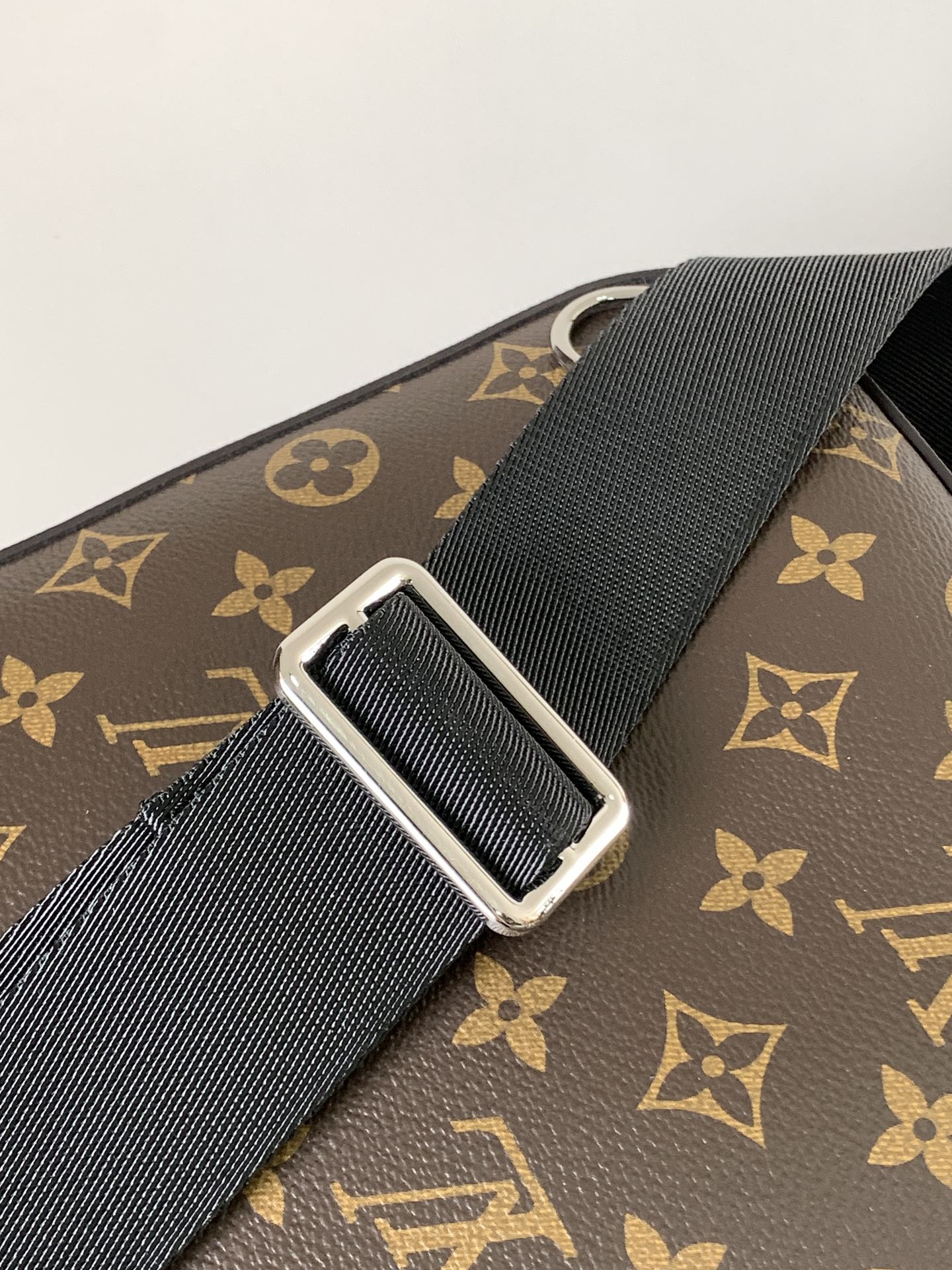 Louis Vuitton Shoulder Bag Cow Leather M