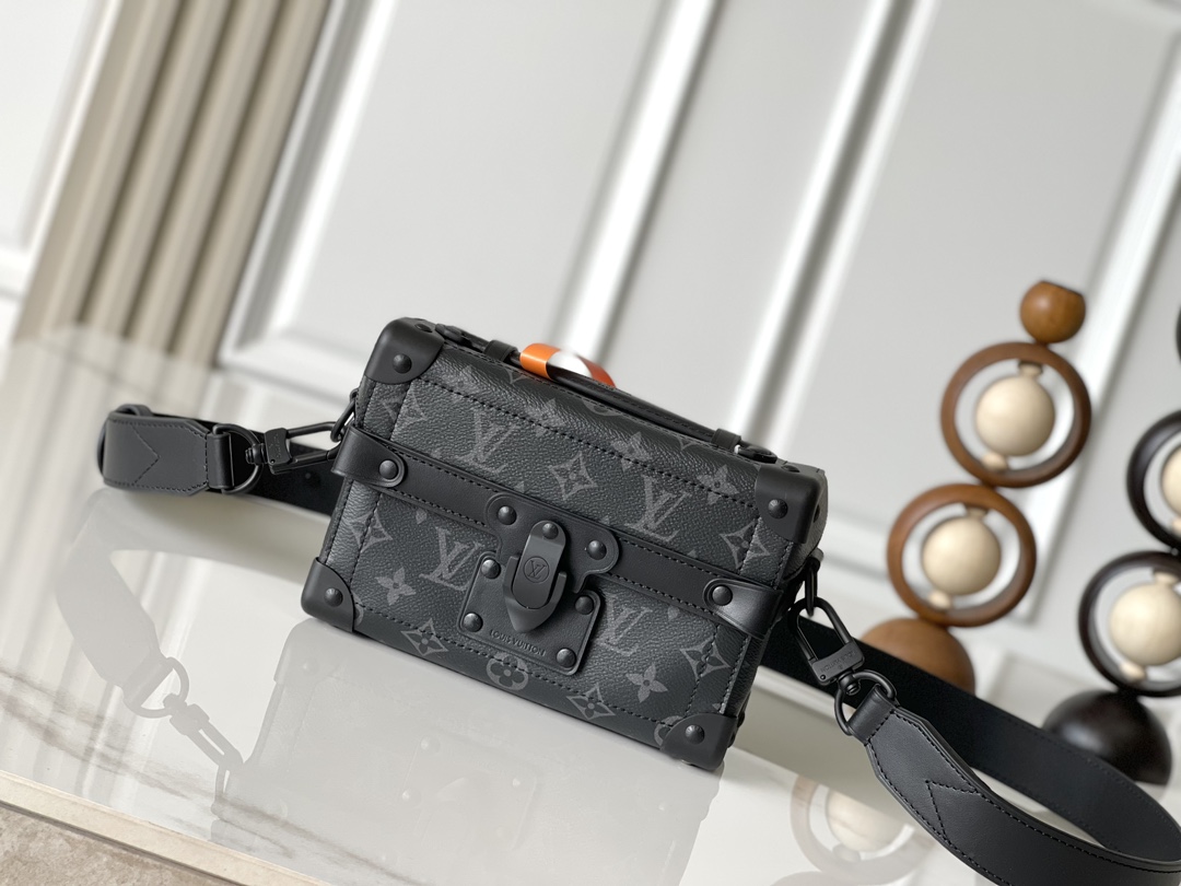 Louis Vuitton Basic Bag Cow Leather M-l-s