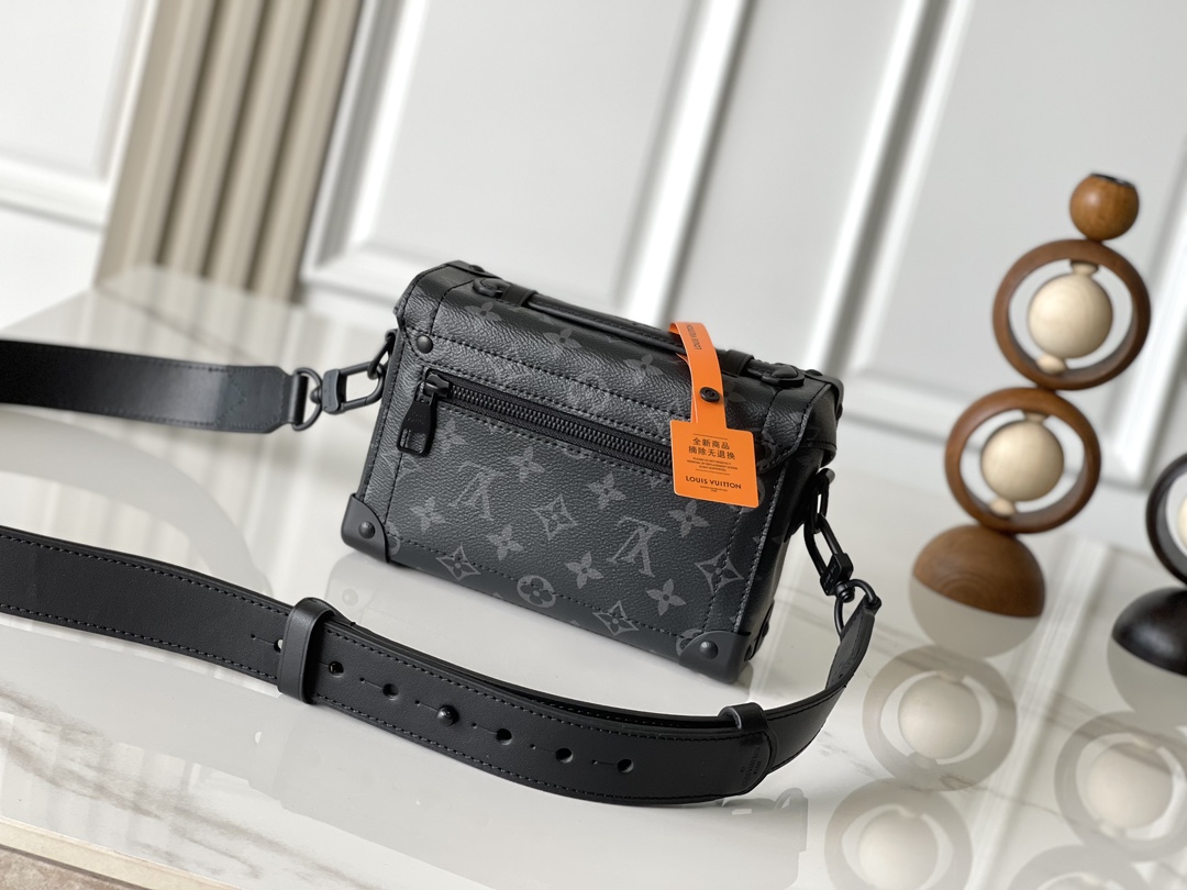 Louis Vuitton Basic Bag Cow Leather M-l-s