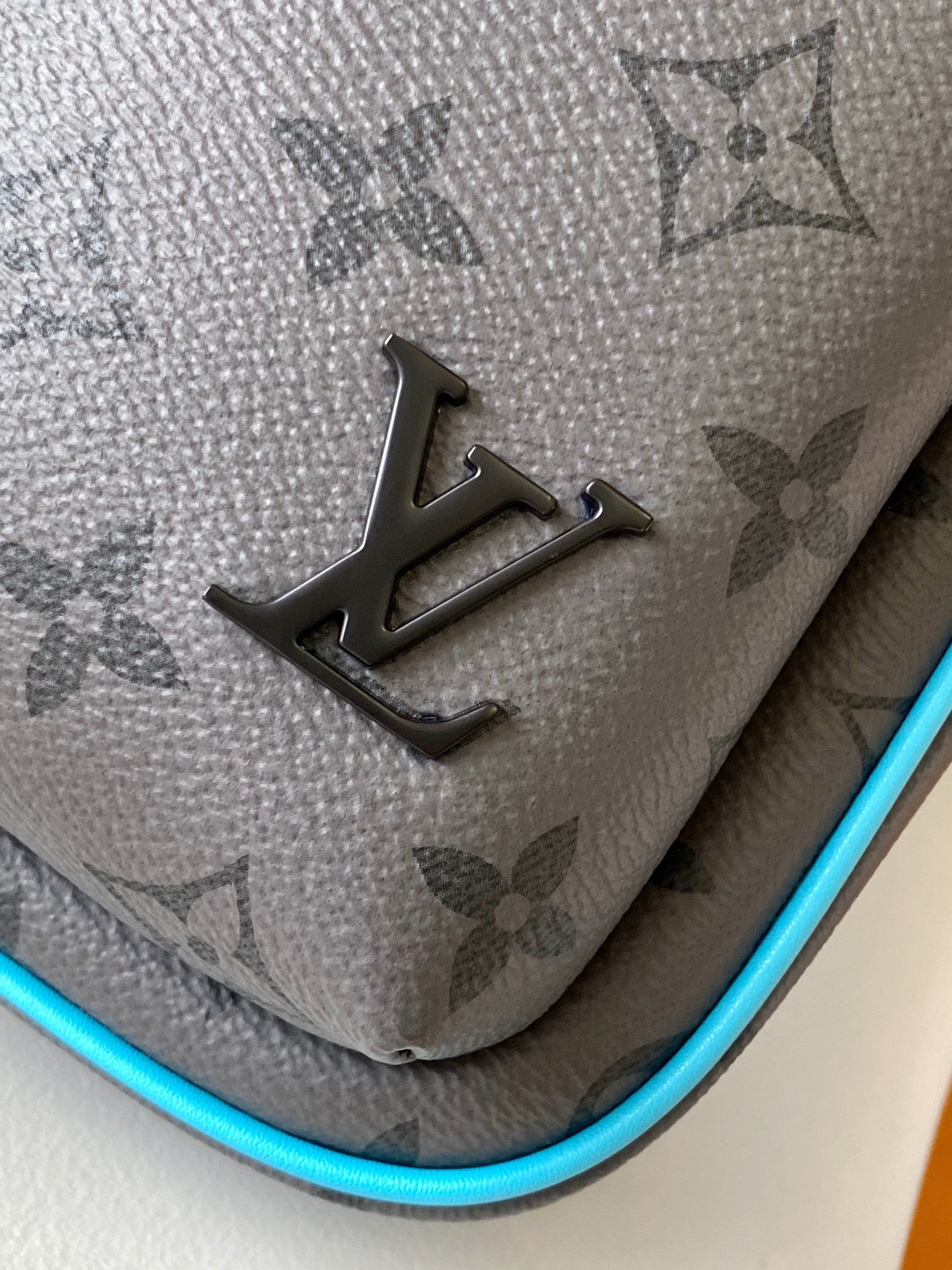 Louis Vuitton Shoulder Bag Canvas M-l-s