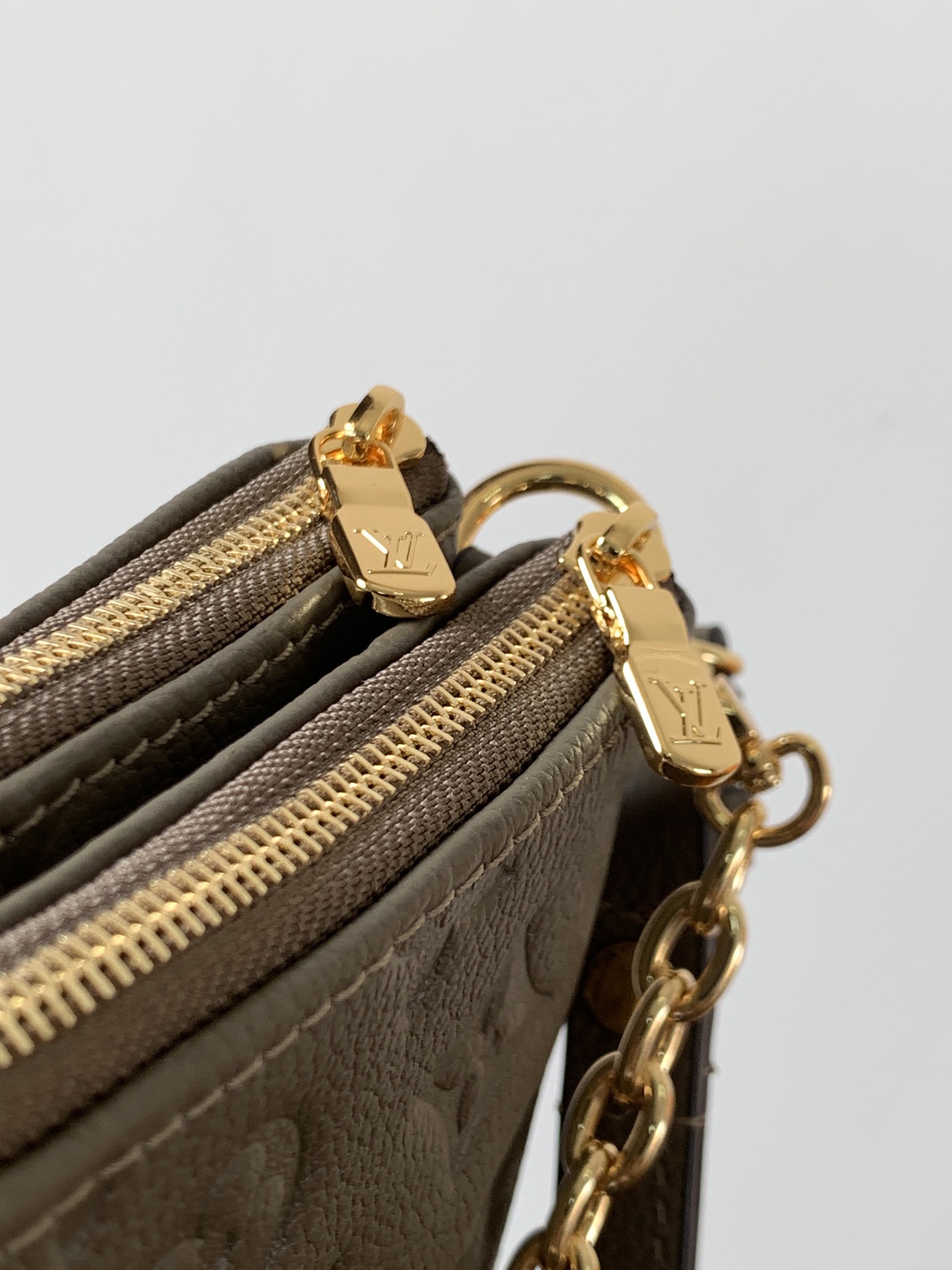 Louis Vuitton Basic Bag Cow Leather Black M-l-s